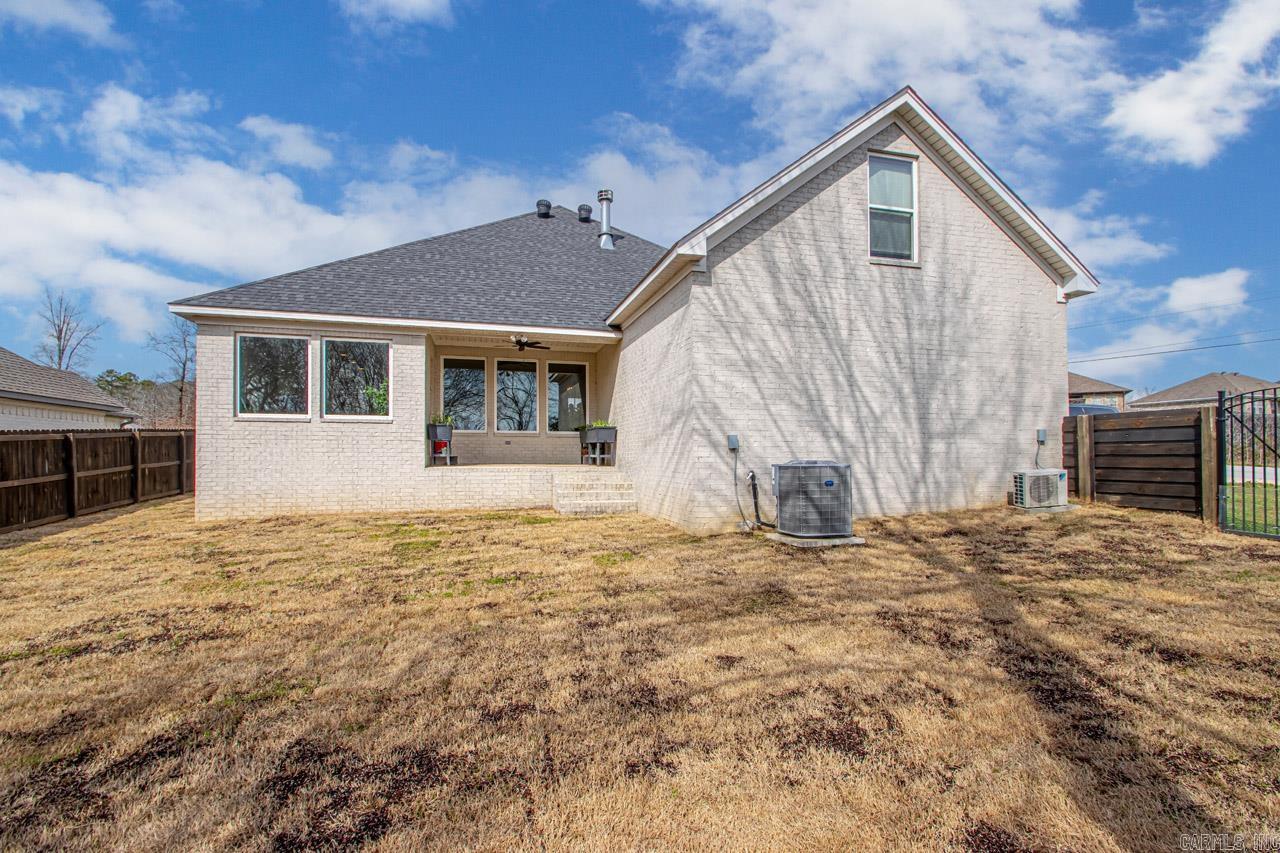 HIGHLAND VILLAGE - Residential