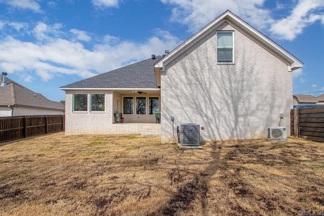 HIGHLAND VILLAGE - Residential