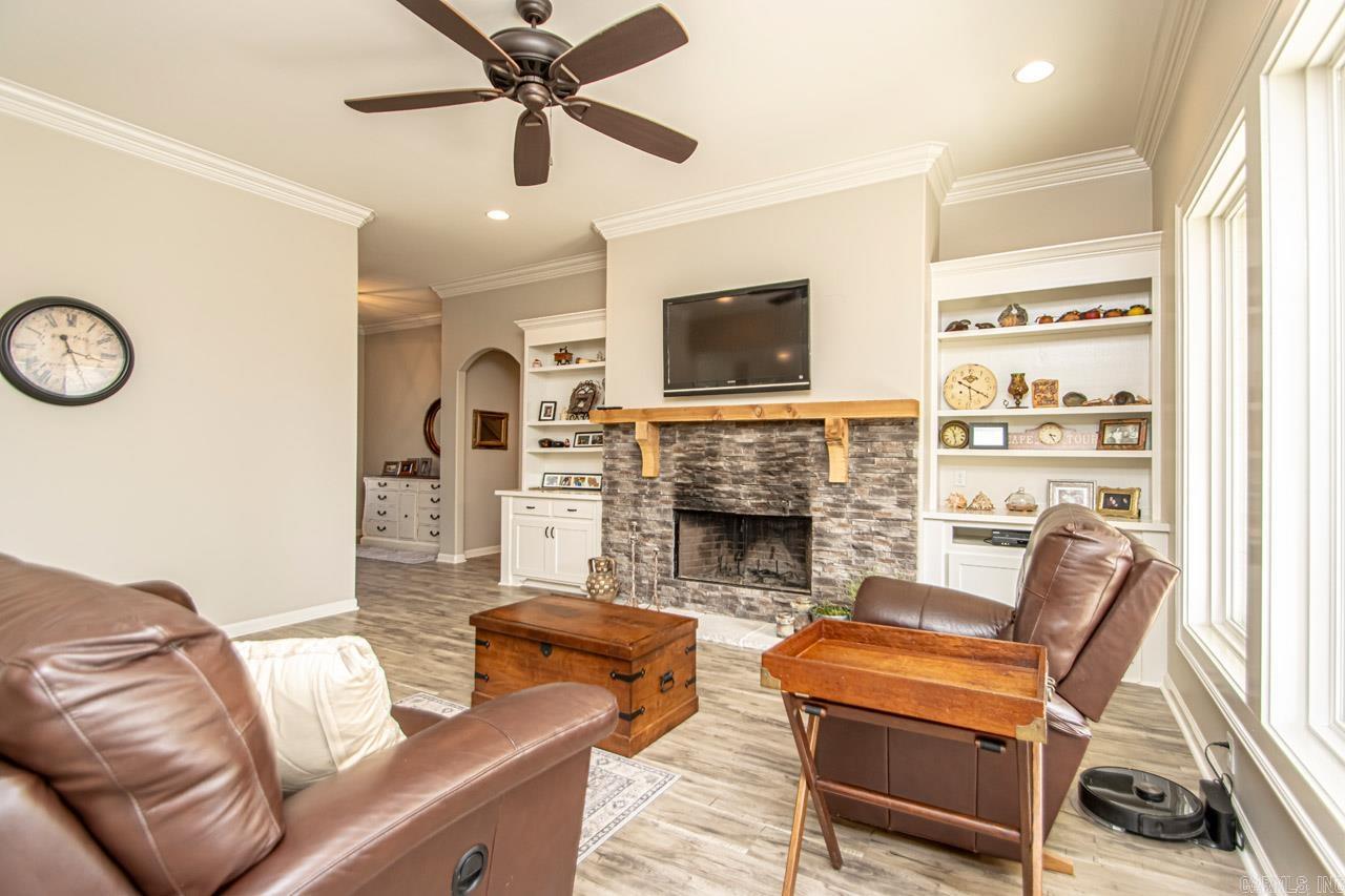 HIGHLAND VILLAGE - Residential