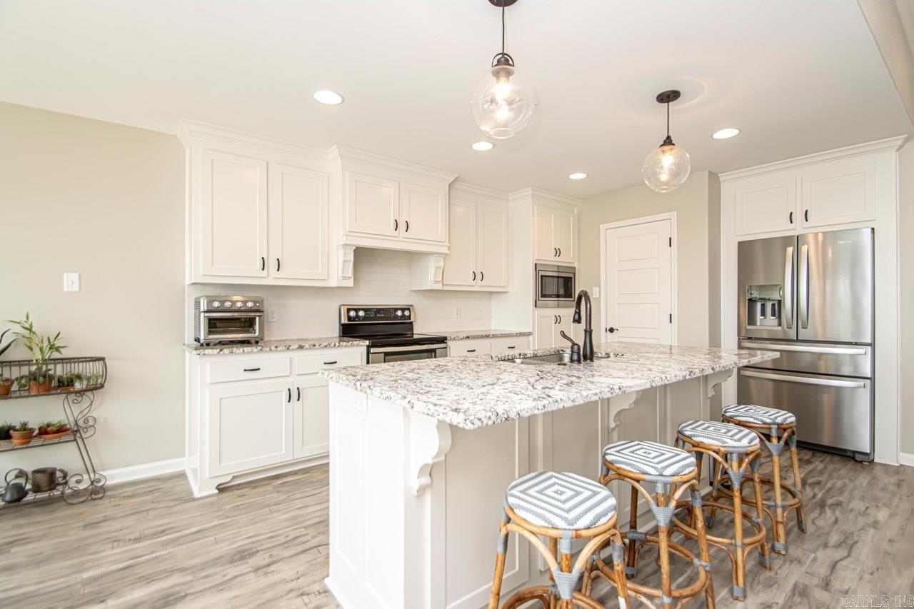 HIGHLAND VILLAGE - Residential