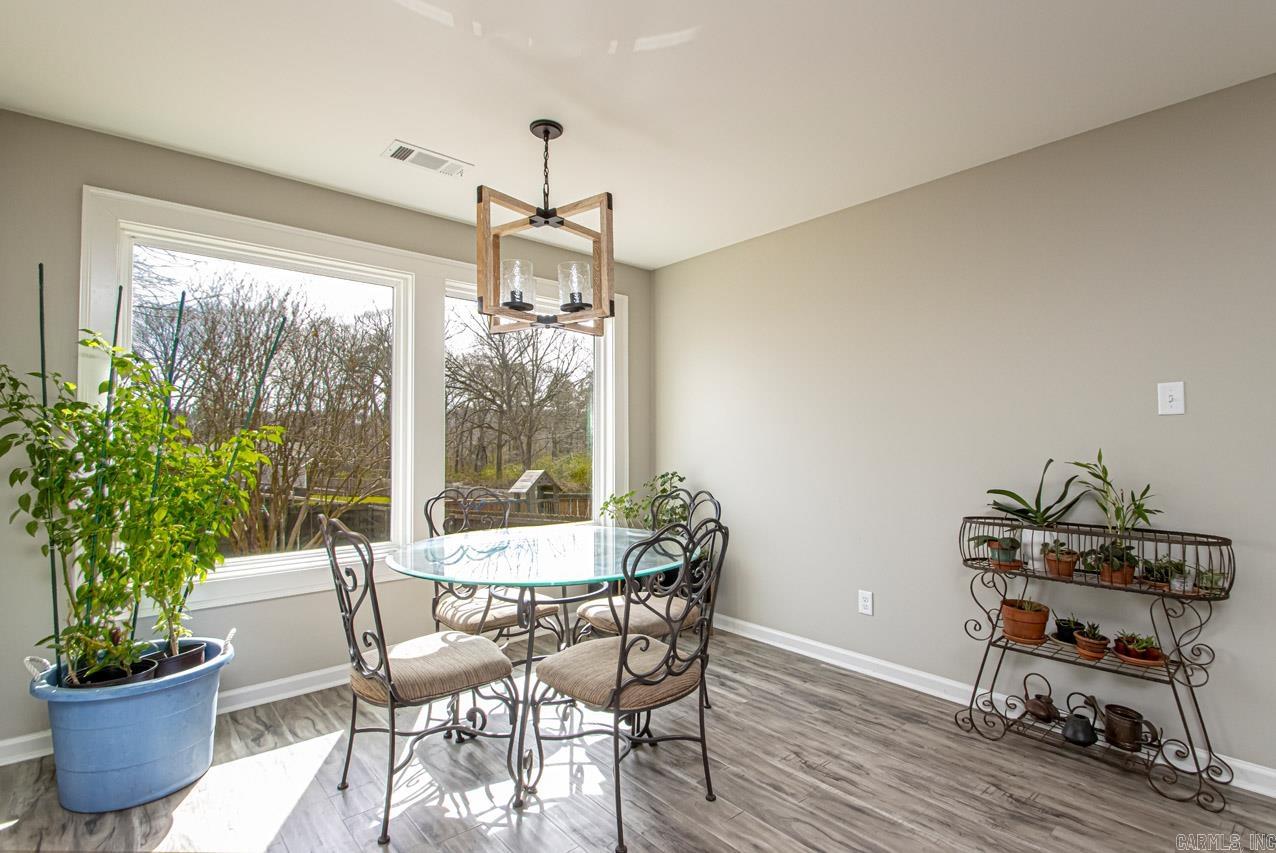 HIGHLAND VILLAGE - Residential