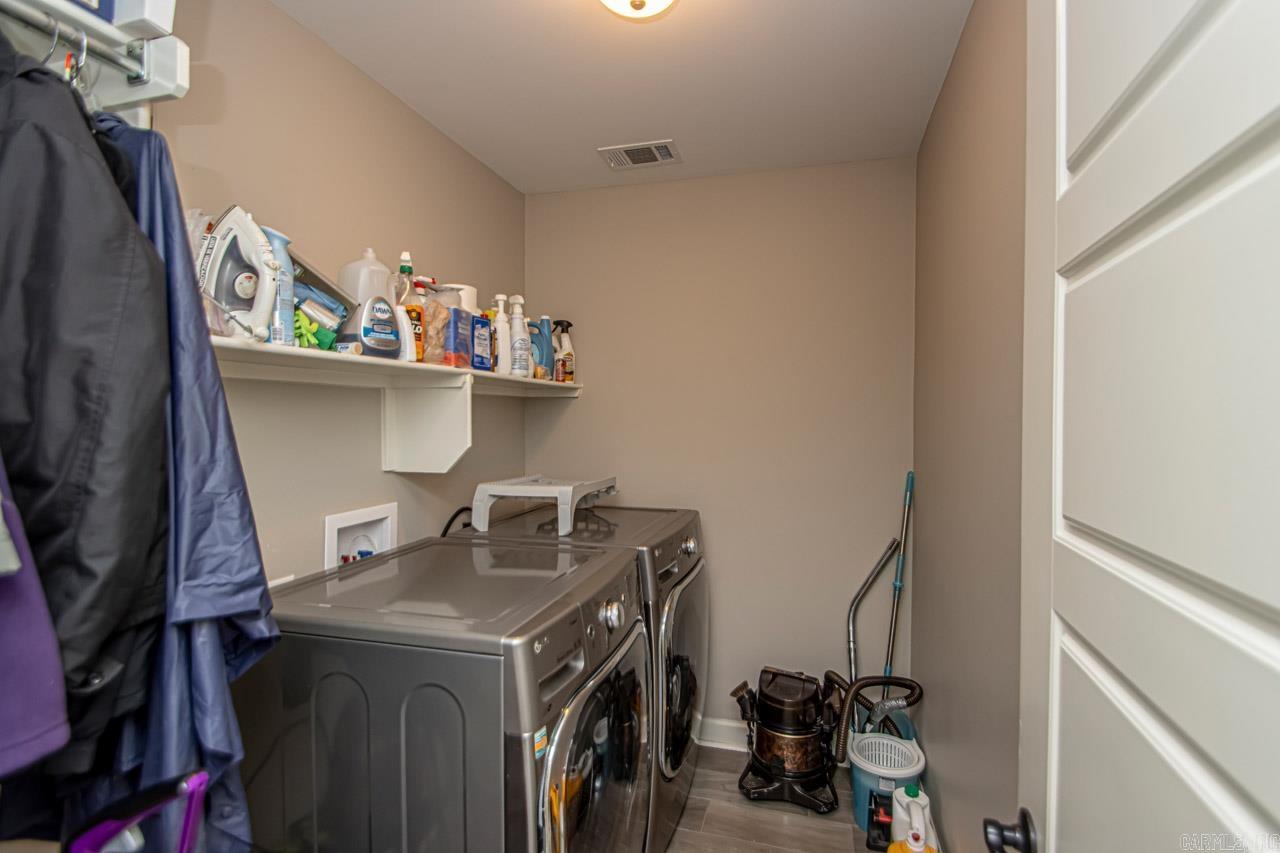 HIGHLAND VILLAGE - Residential