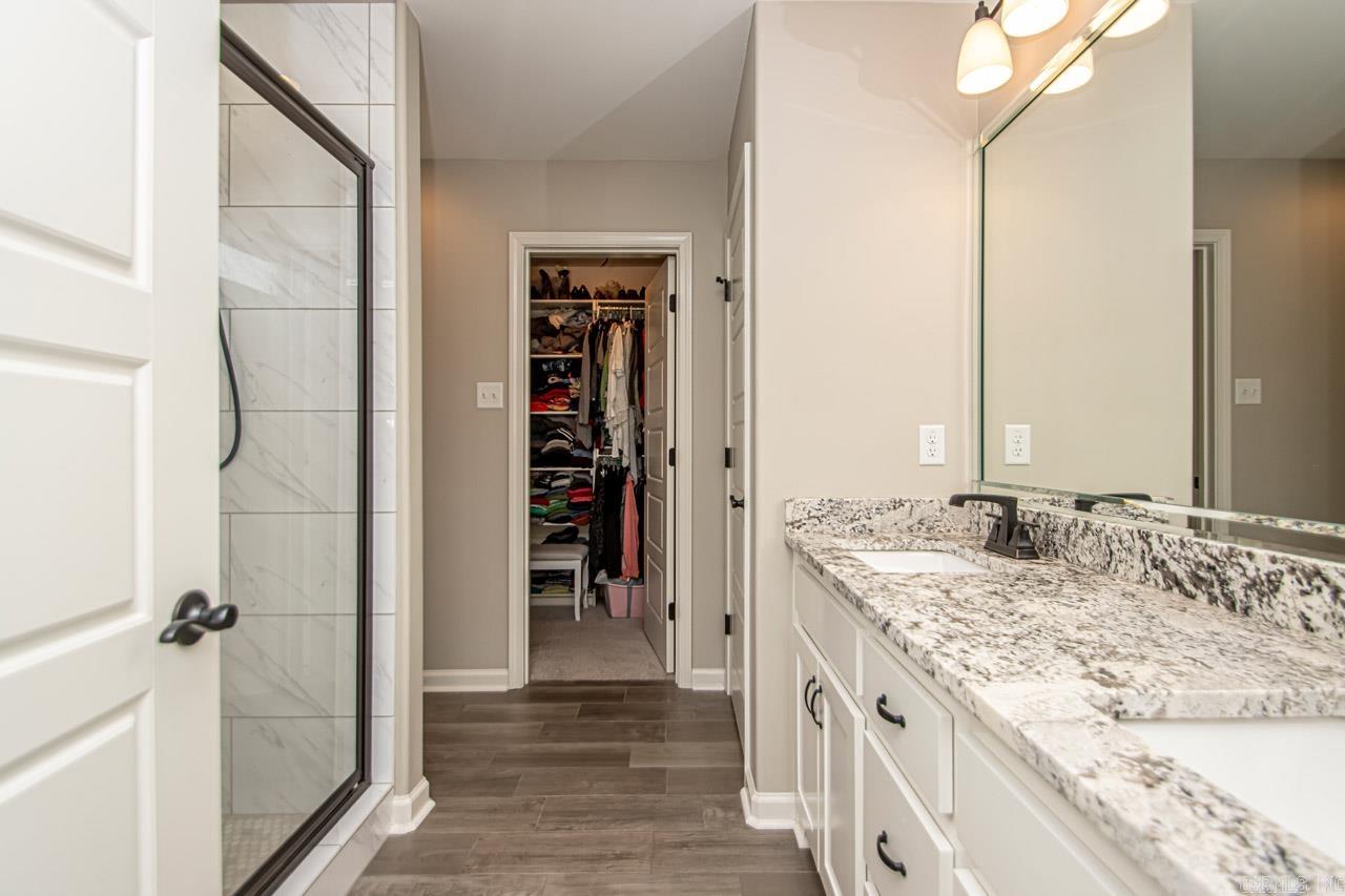 HIGHLAND VILLAGE - Residential