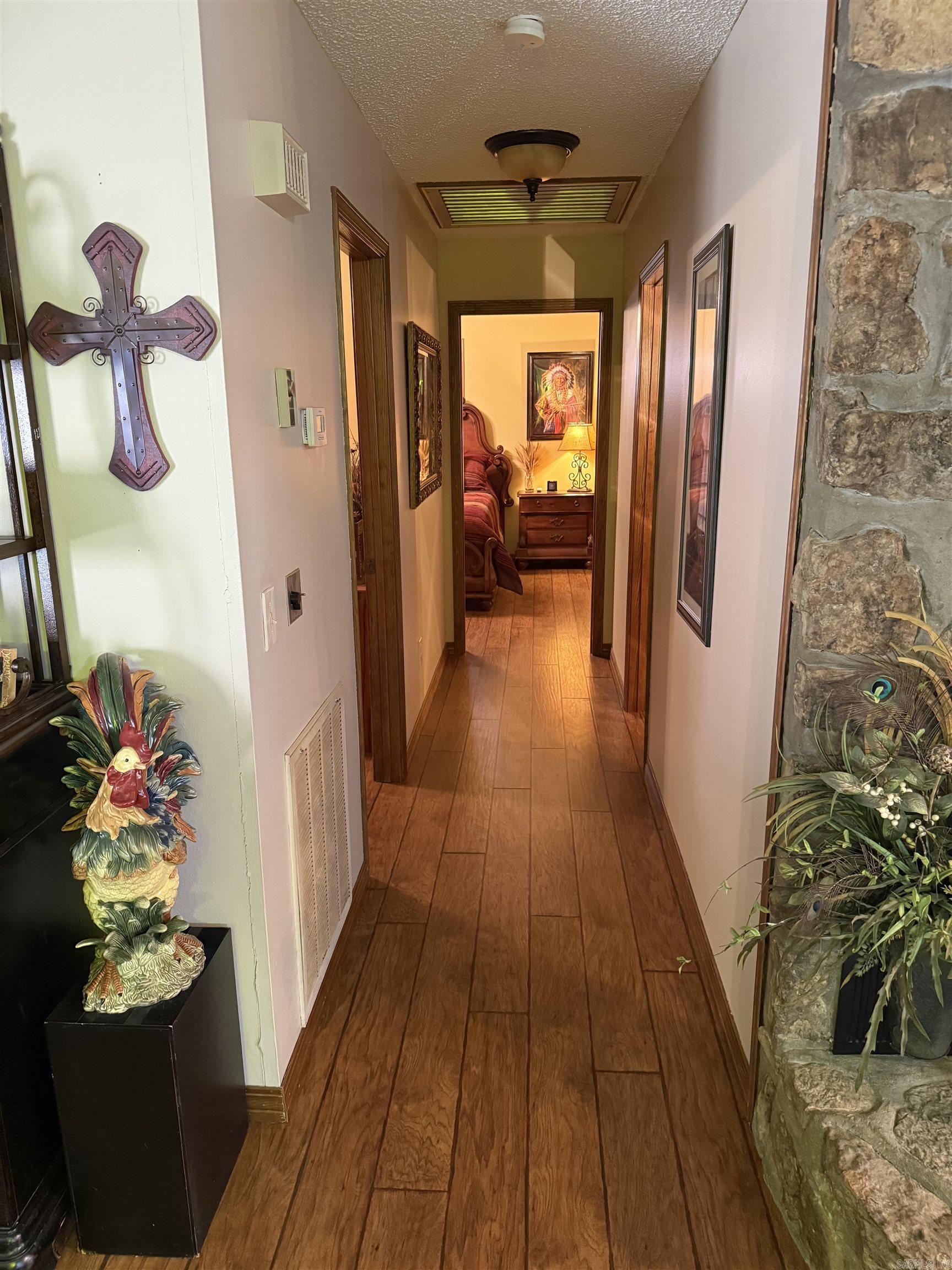 CHELSEA GLADE - Residential