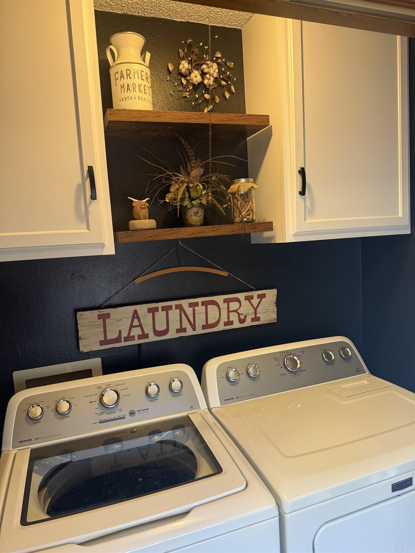 CHELSEA GLADE - Residential