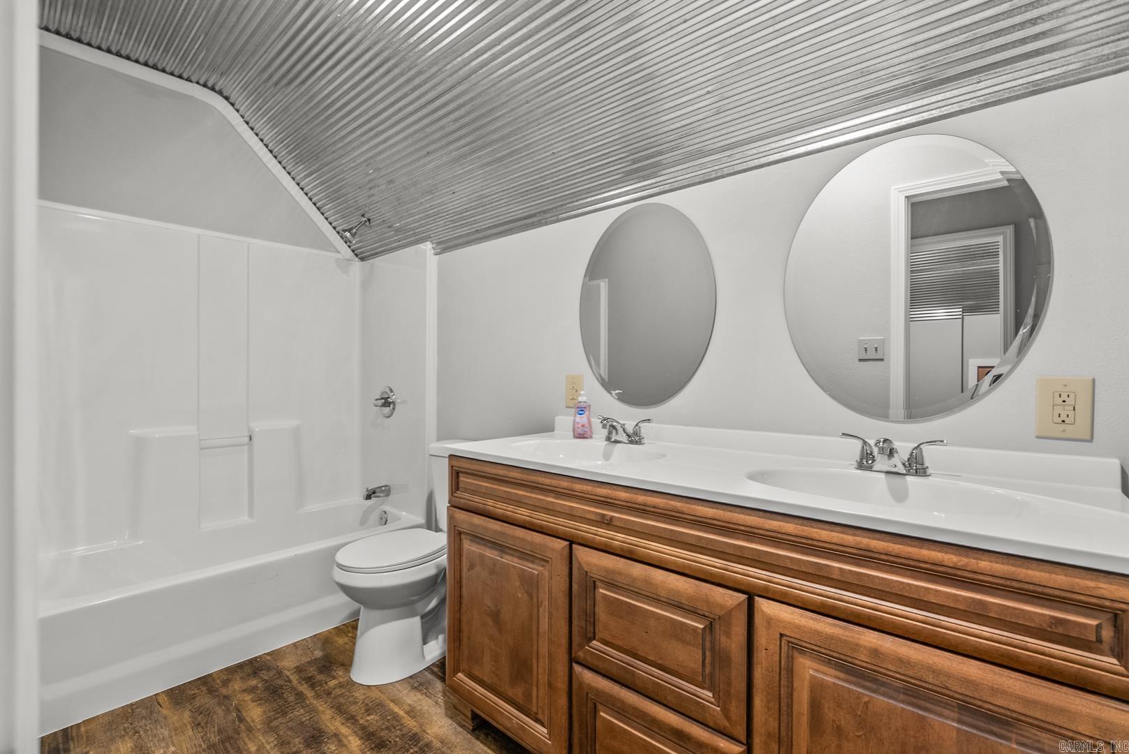 Metes & Bounds - Residential