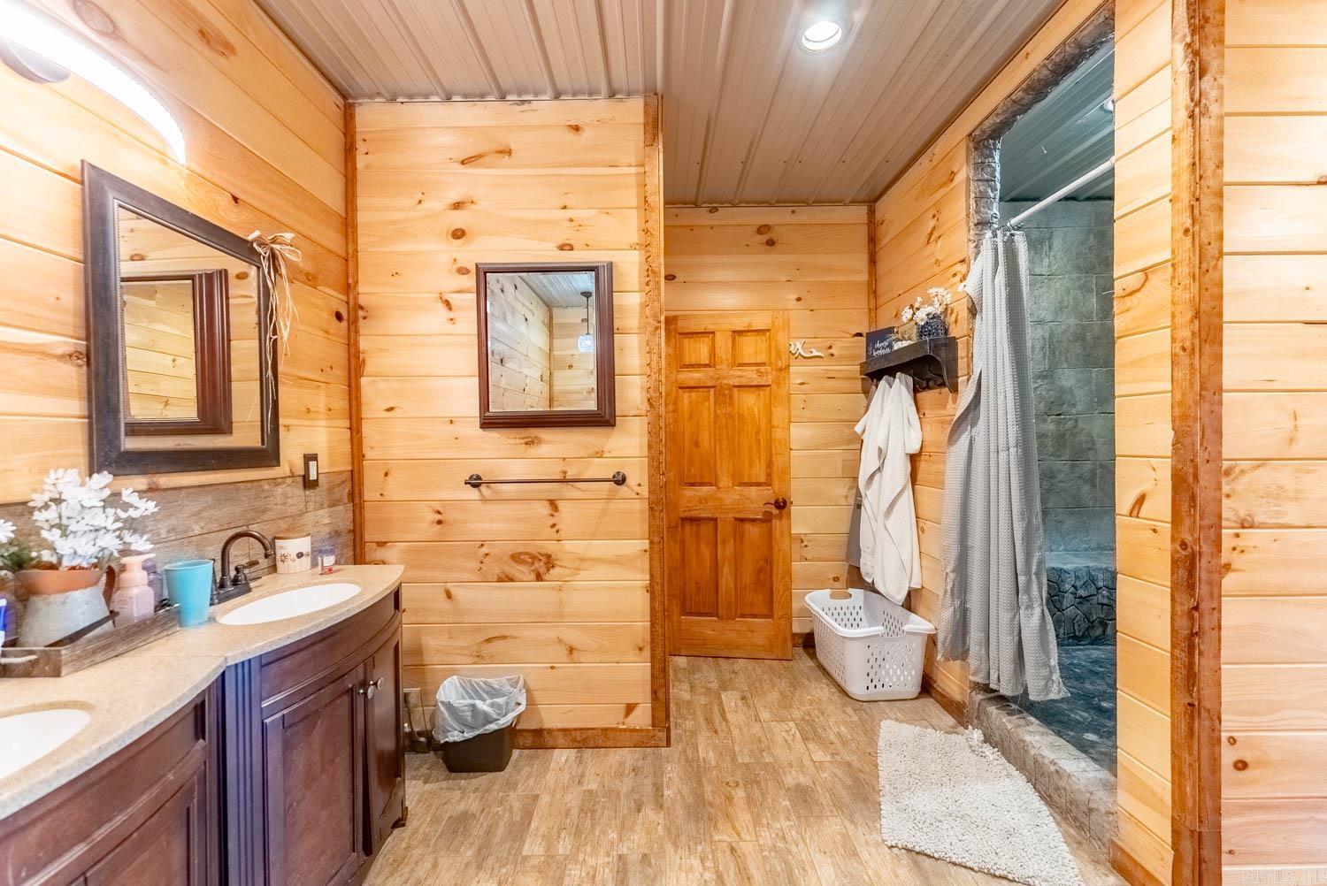 Oak Country Estates - Residential