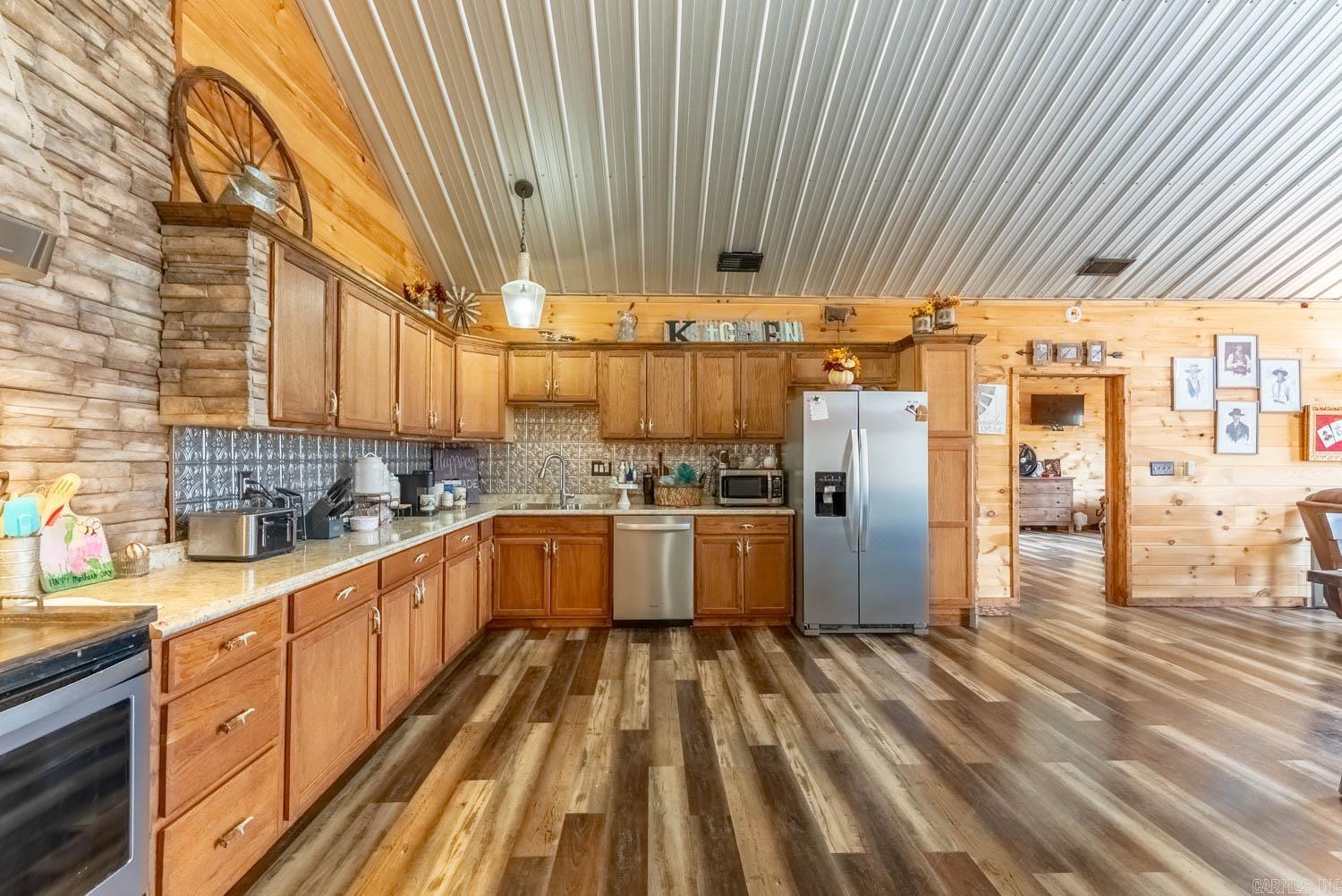 Oak Country Estates - Residential