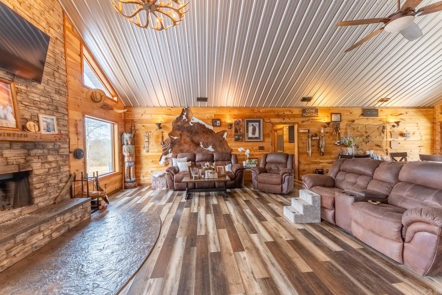 Oak Country Estates - Residential