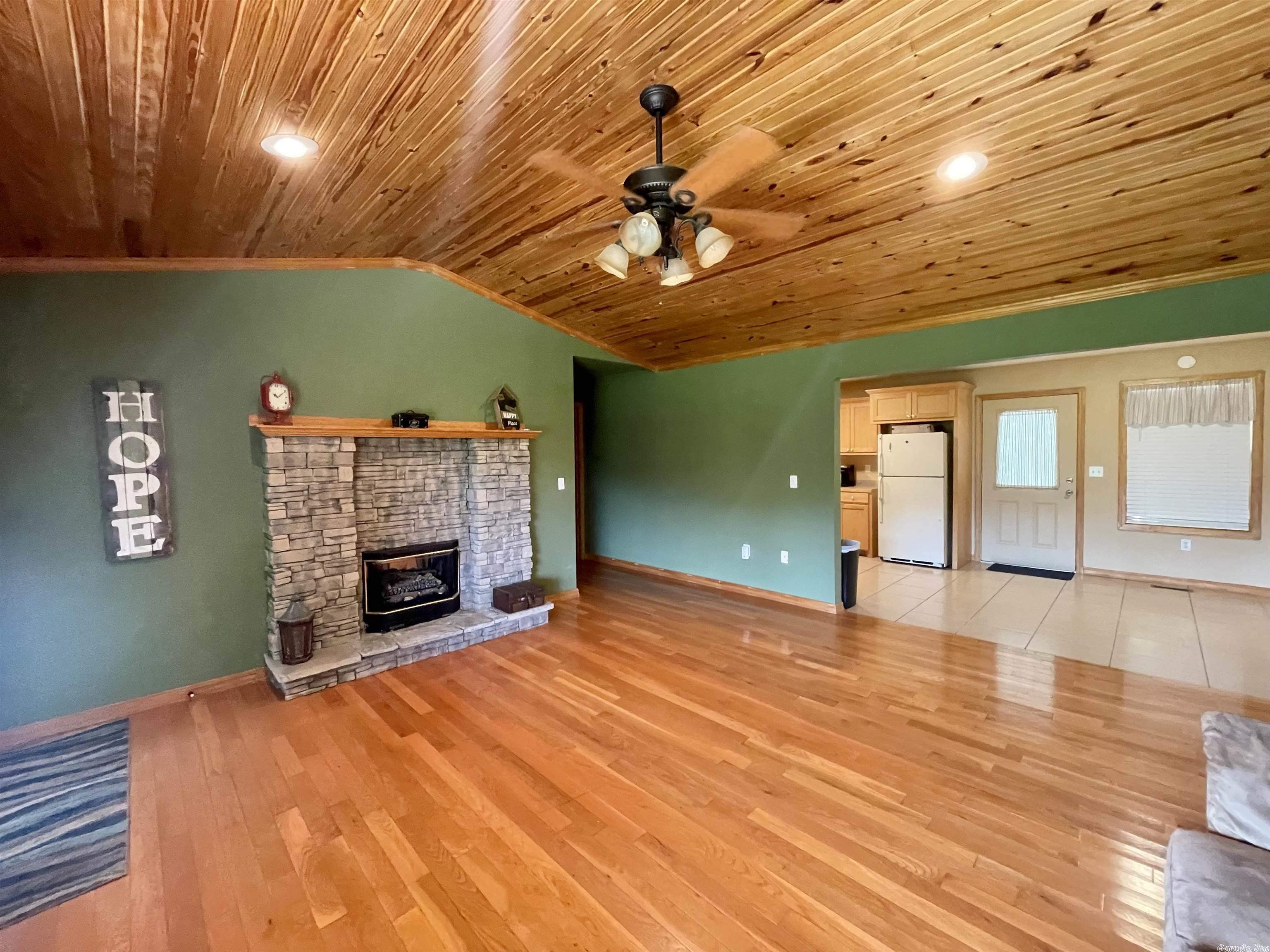 MT OLIVE RETREAT - Residential