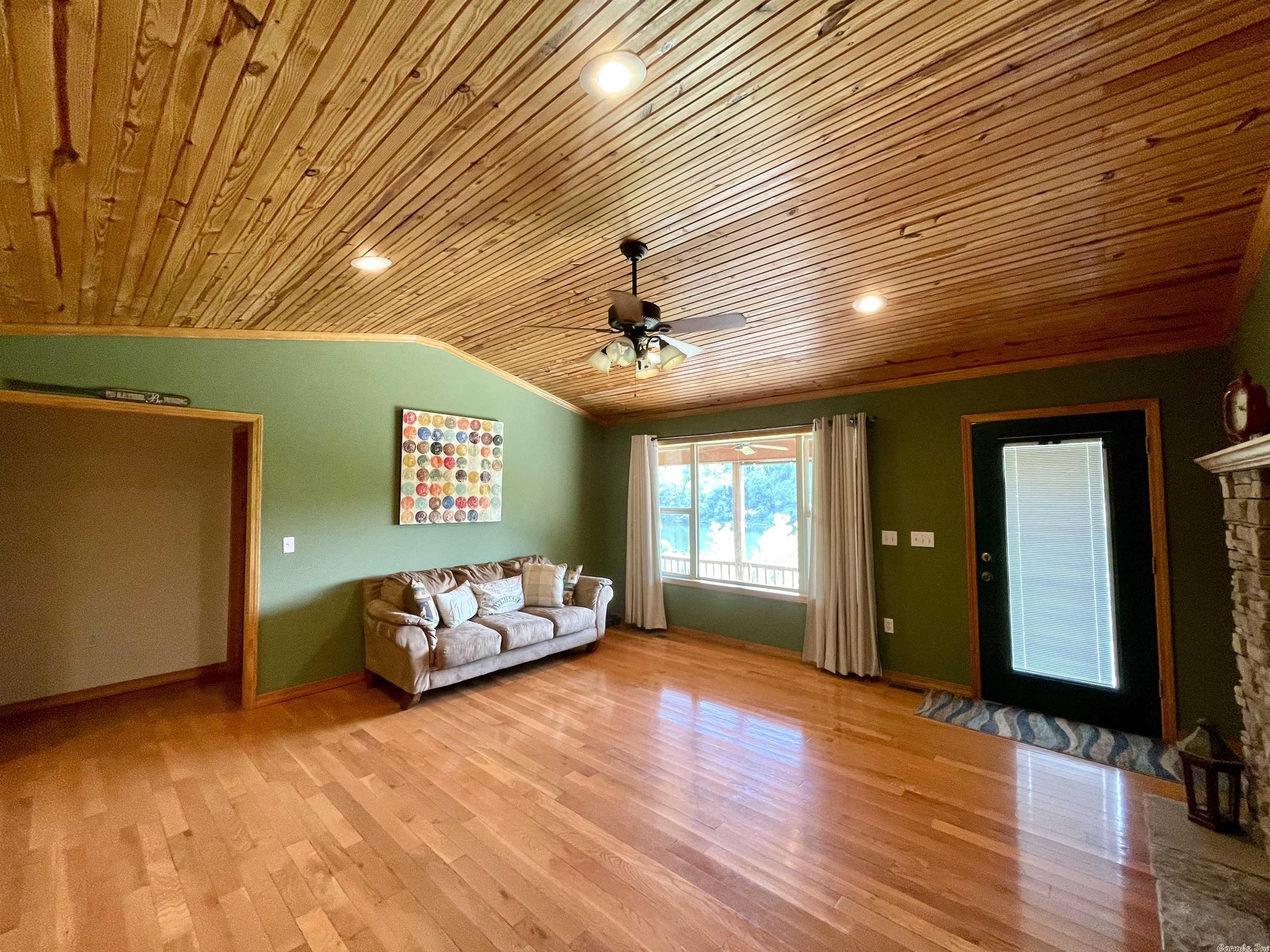 MT OLIVE RETREAT - Residential