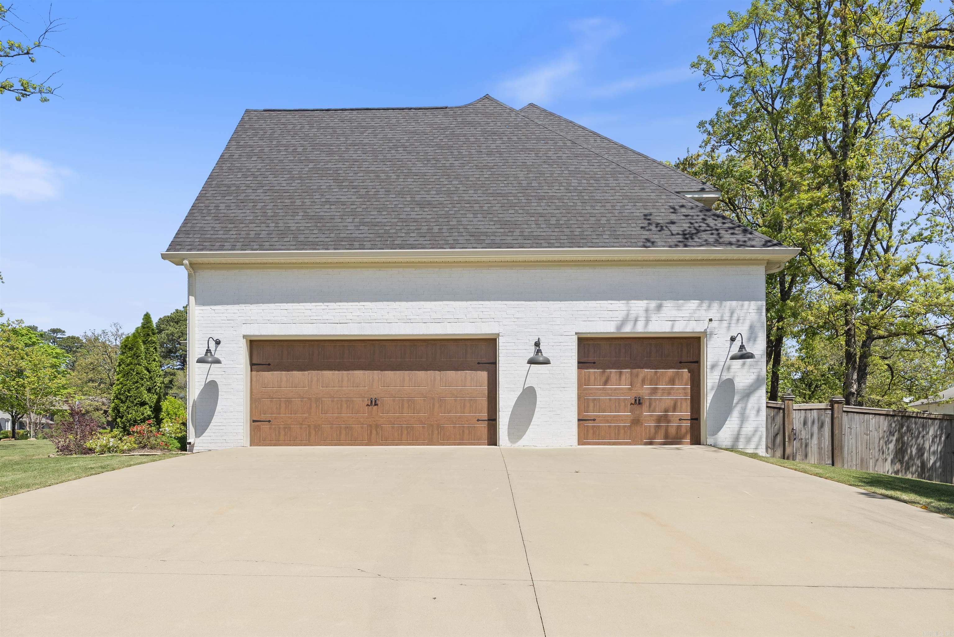 PLEASANT VALLEY - Residential