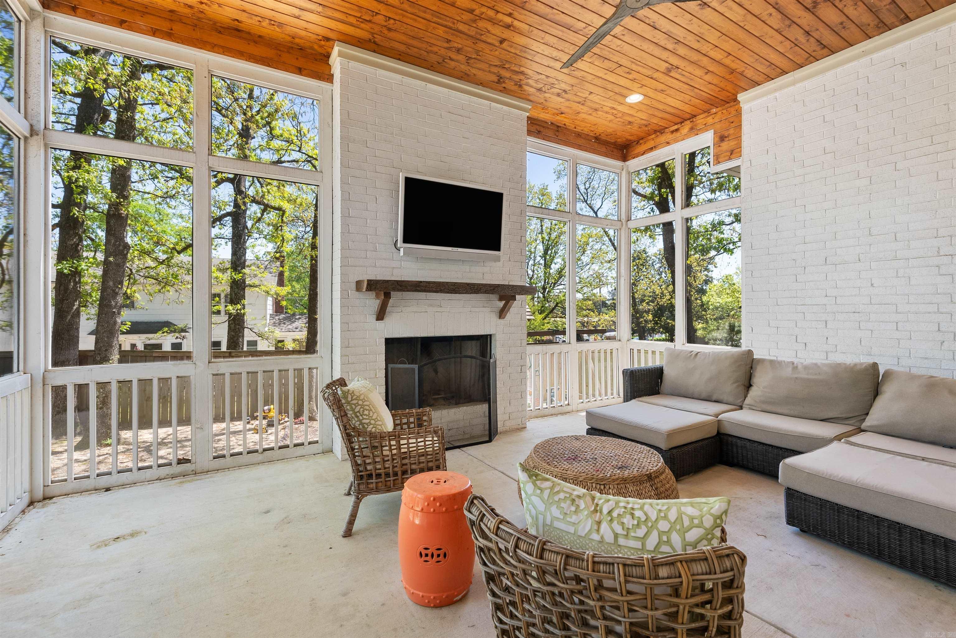 PLEASANT VALLEY - Residential