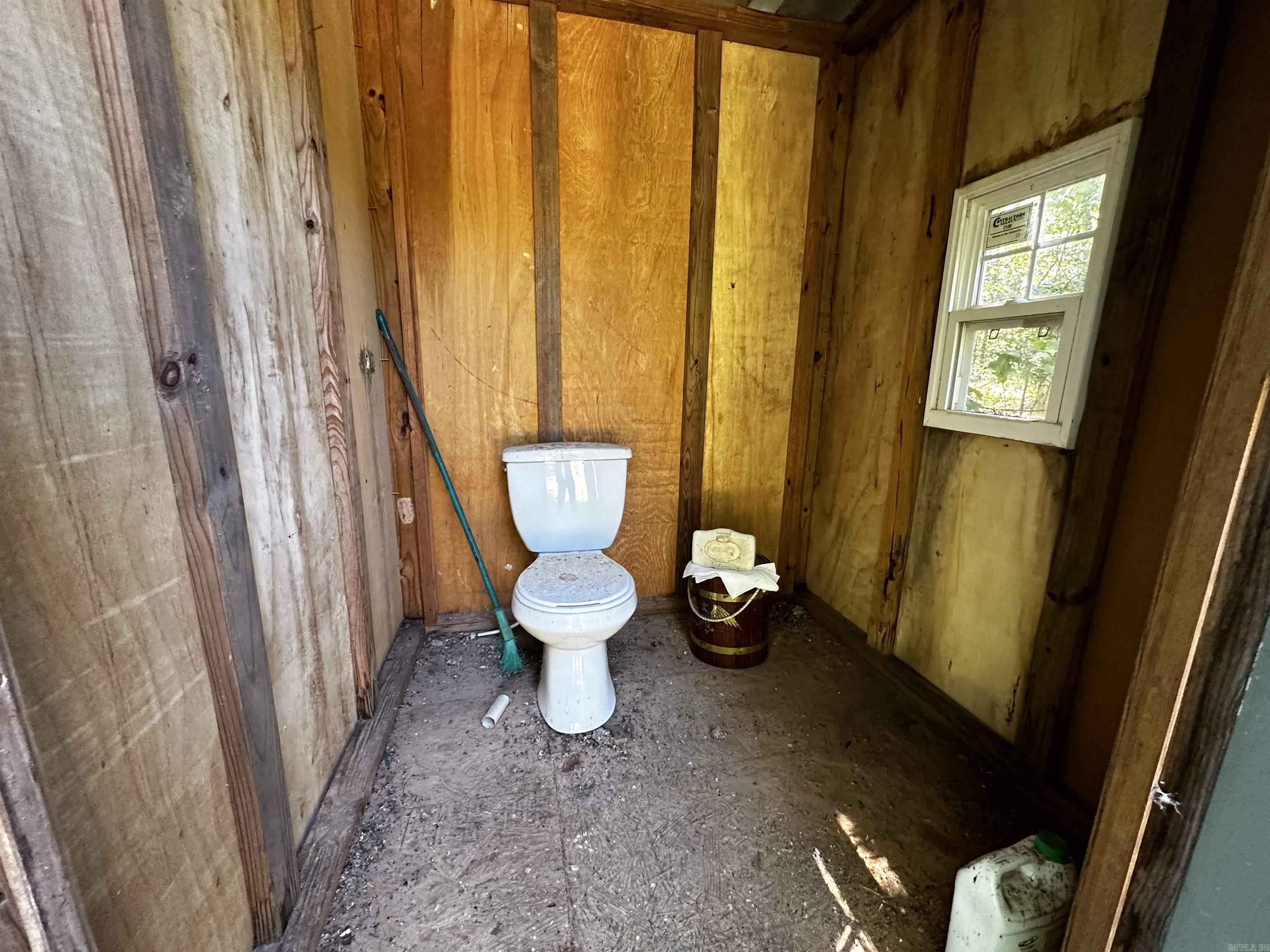 Metes & Bounds - Land