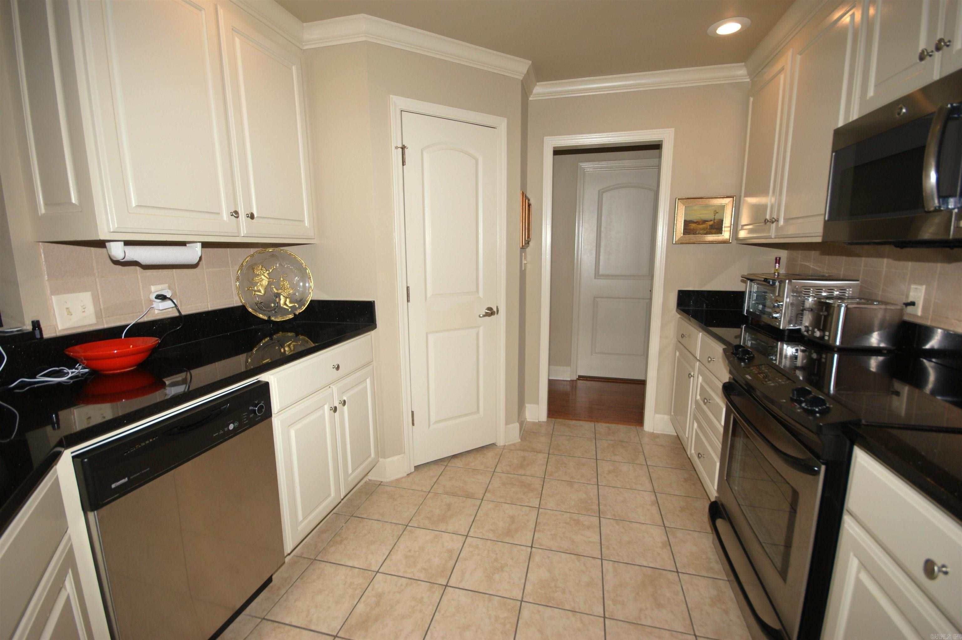 WOODRIDGE ESTATES - Residential