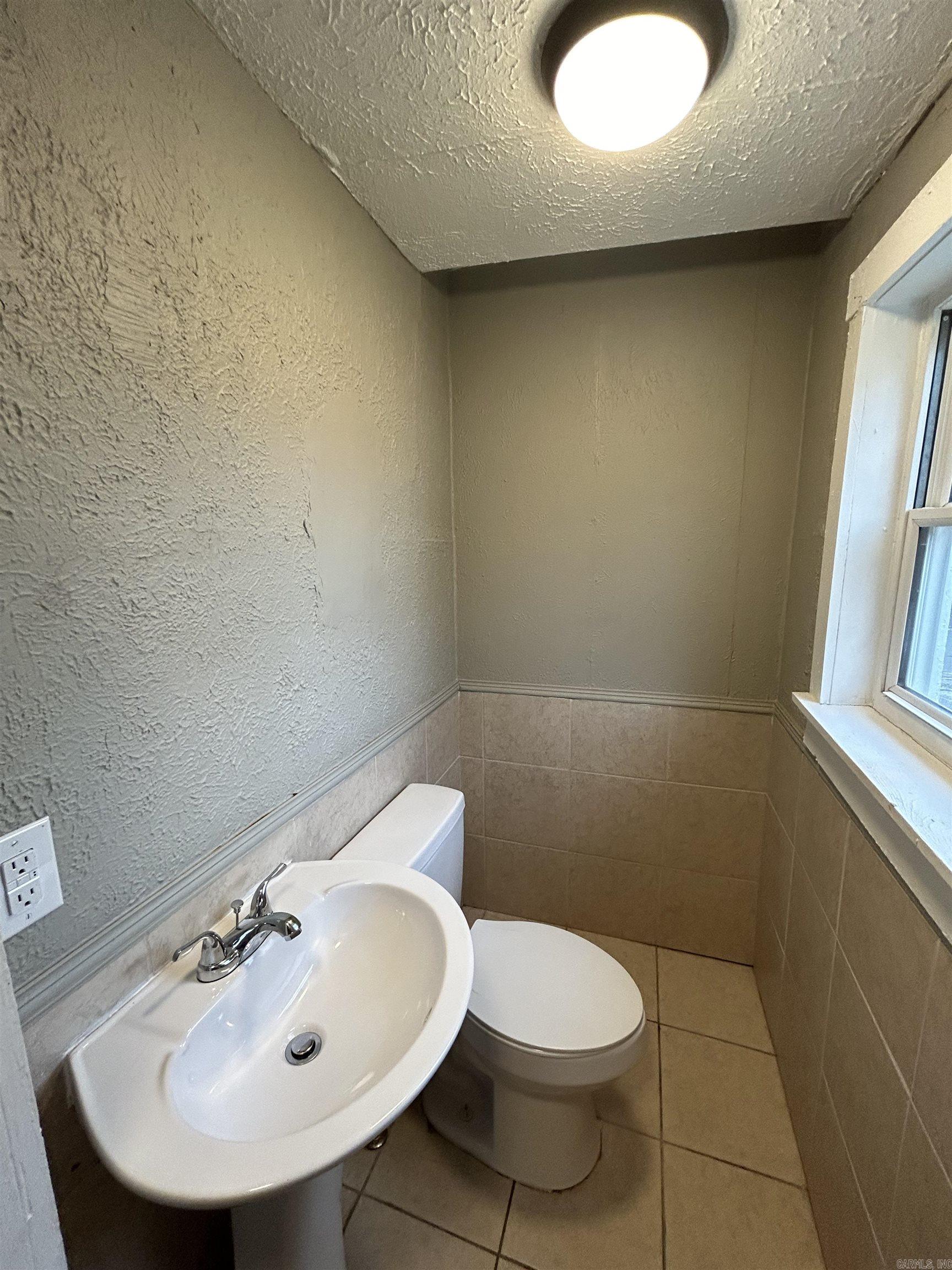 Henrys - Residential Lease