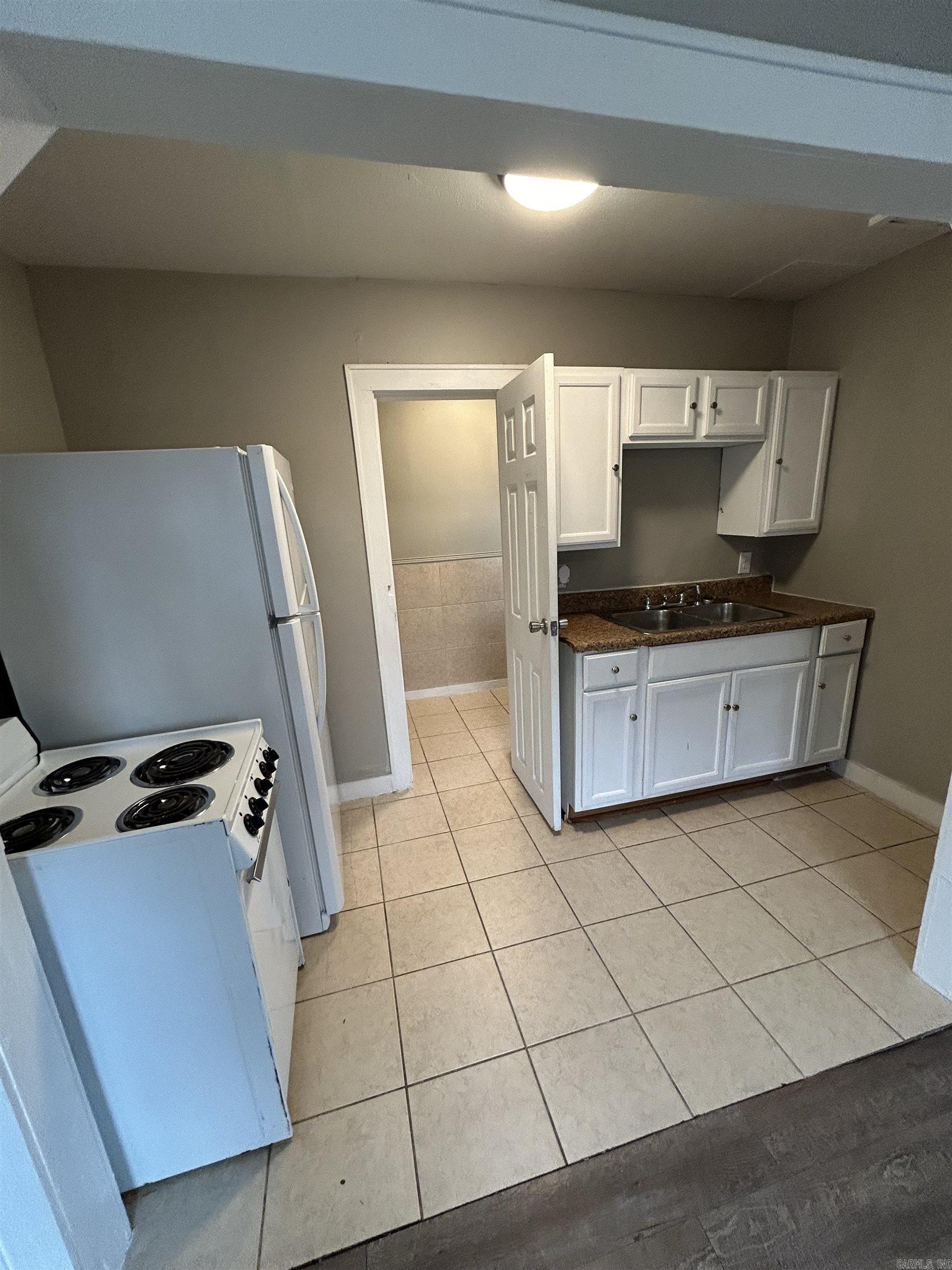 Henrys - Residential Lease