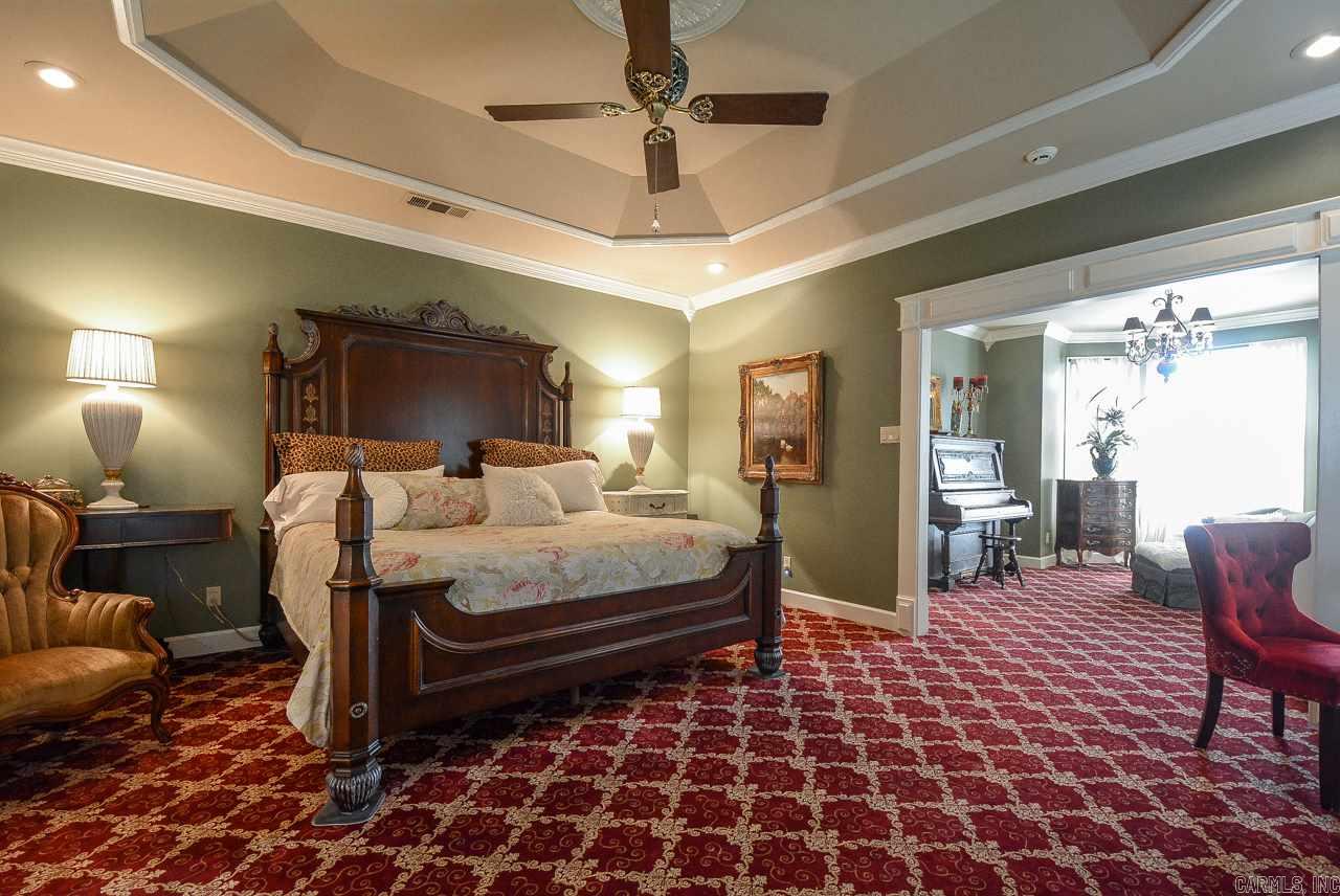 RIDGE CREST - Residential