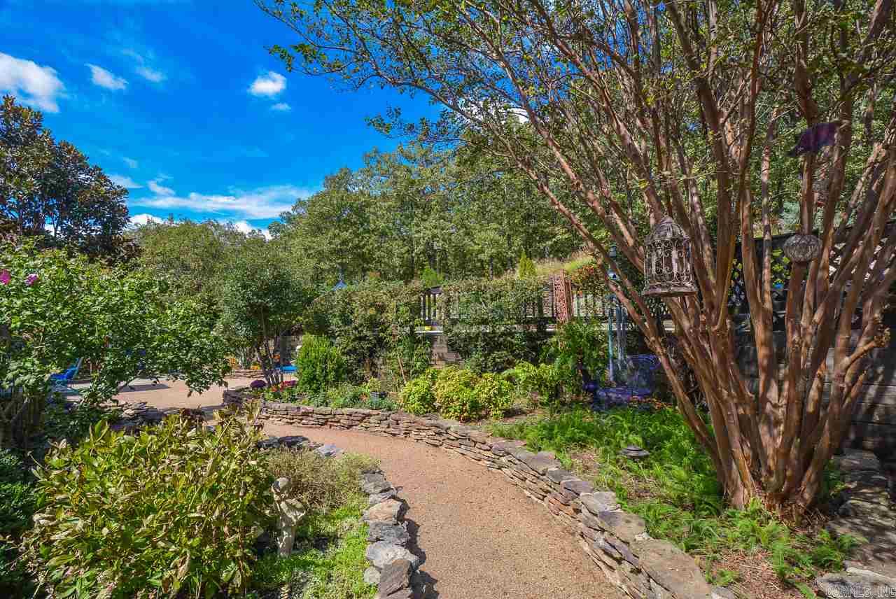 RIDGE CREST - Residential