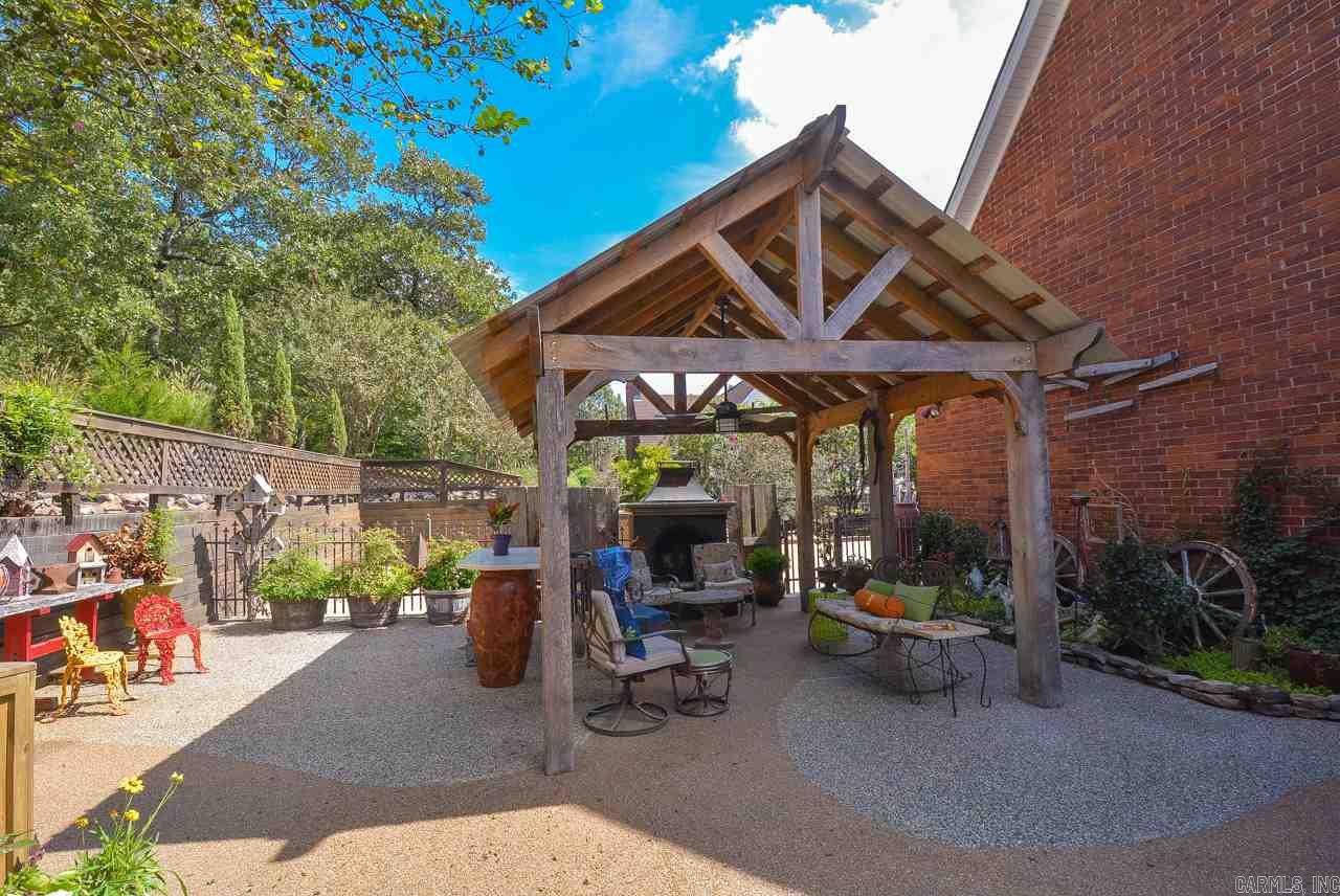 RIDGE CREST - Residential