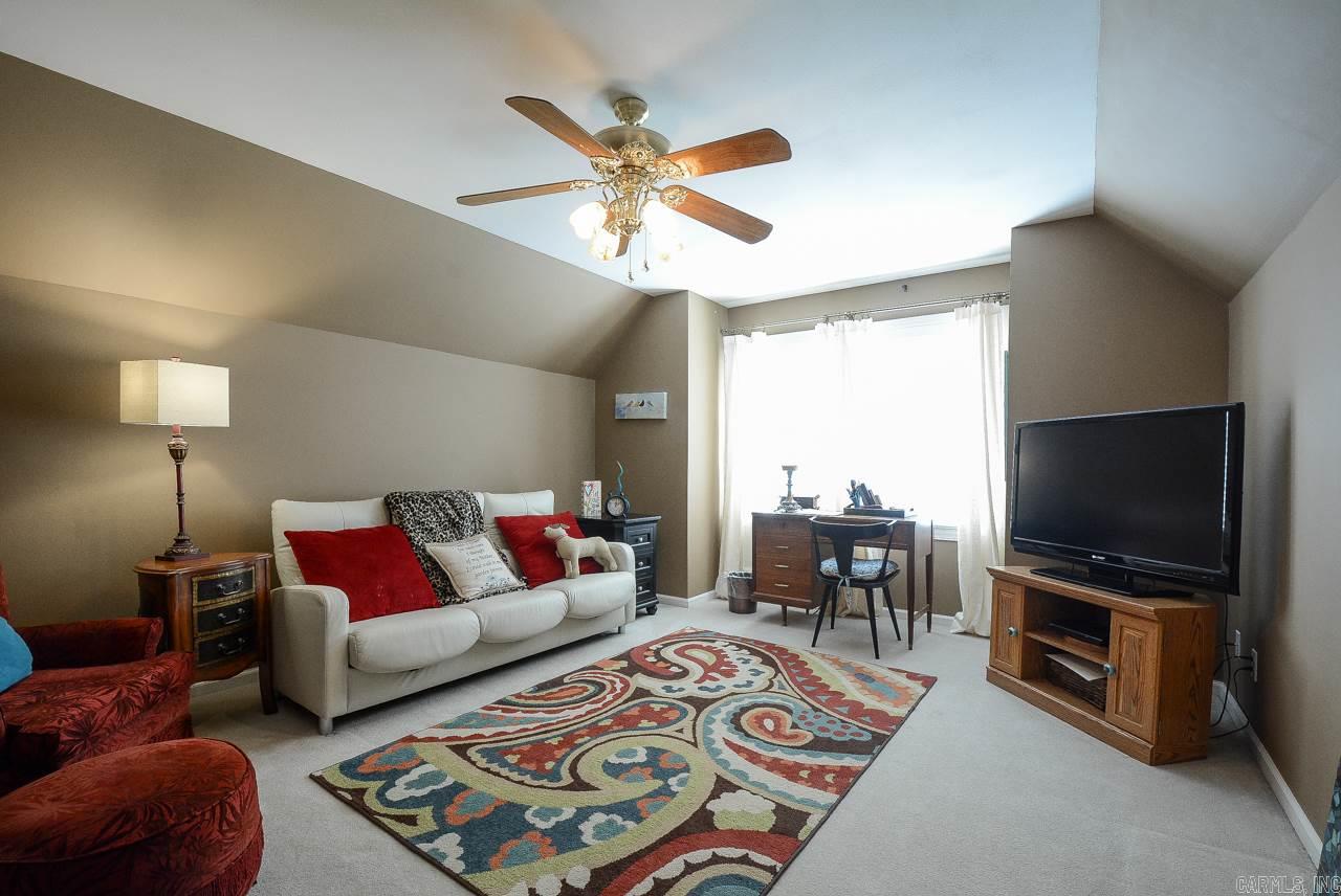 RIDGE CREST - Residential