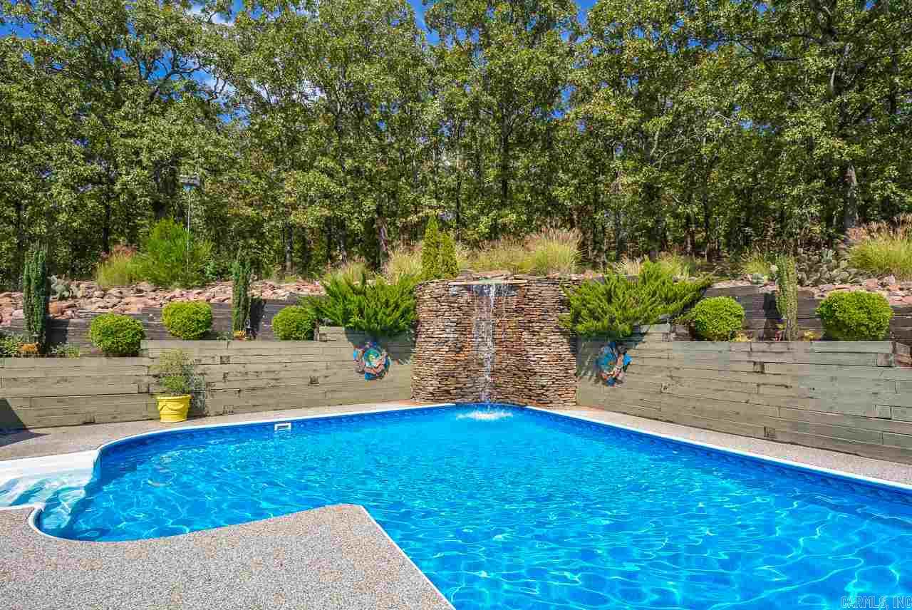 RIDGE CREST - Residential