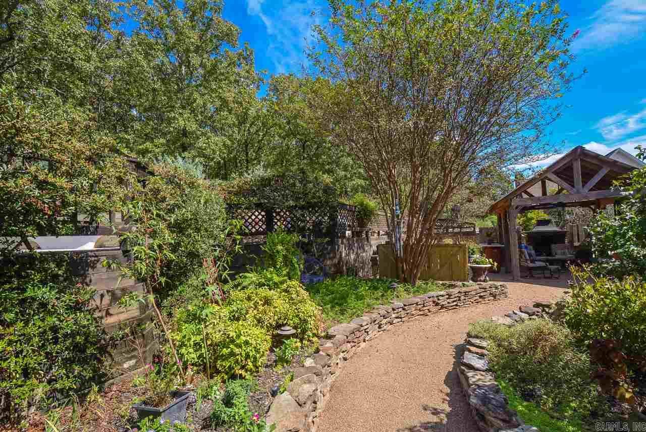 RIDGE CREST - Residential