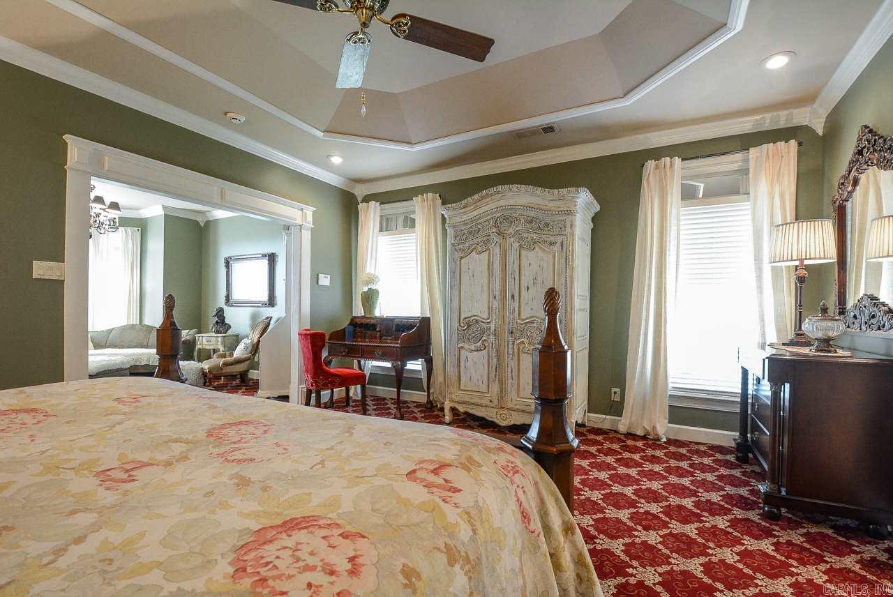 RIDGE CREST - Residential