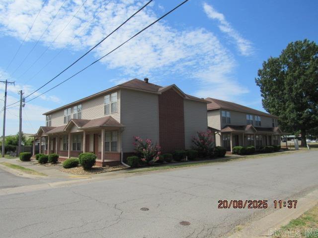 Well maintained 2-bedroom, 2 full bath townhome. Downstairs offers a large family room, large eat-in kitchen, storage under the stairwell & the laundry room with full-size washer & dryer. Upstairs offers 2 bedrooms & 2 full baths. Freshly painted interior, newly installed 2-inch blinds throughout, all electric, all major kitchen appliances. Outside storage room. No Pets Allowed! ***PLEASE NOTE WE DO NOT ADVERTISE ON CRAIGSLIST OR FACEBOOK MARKETPLACE. ANY LISTING OF OURS SEEN IS A SCAM!!!***