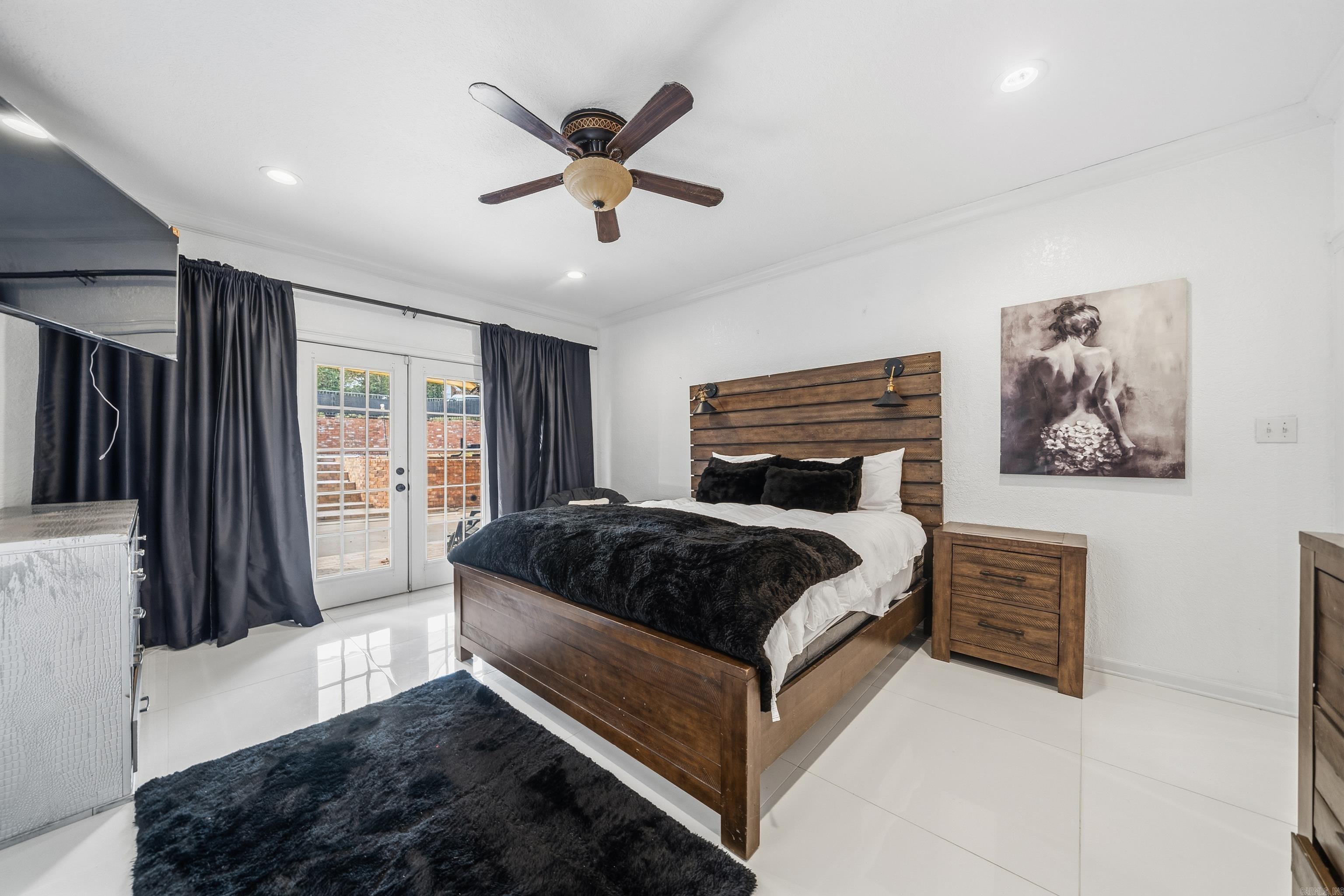 Driftwood Point - Residential