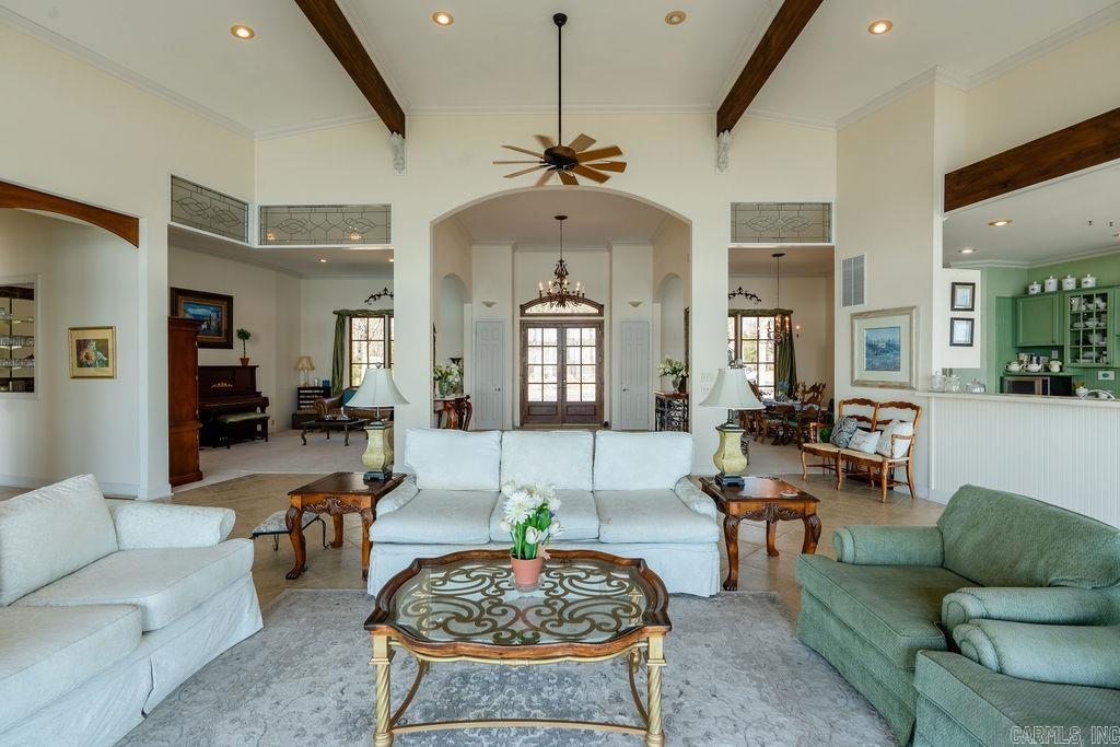WINDCHASE - Residential