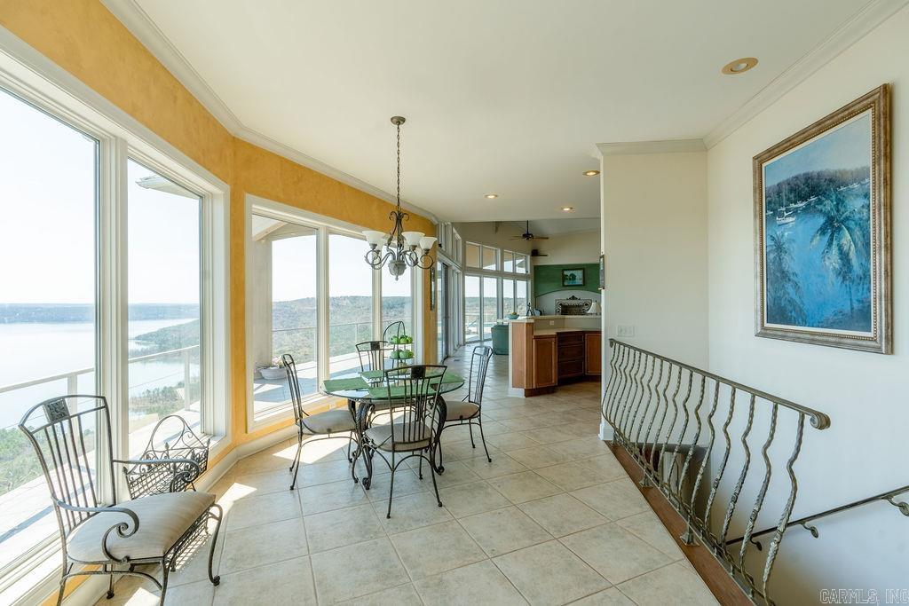 WINDCHASE - Residential