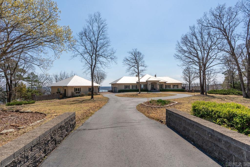 WINDCHASE - Residential