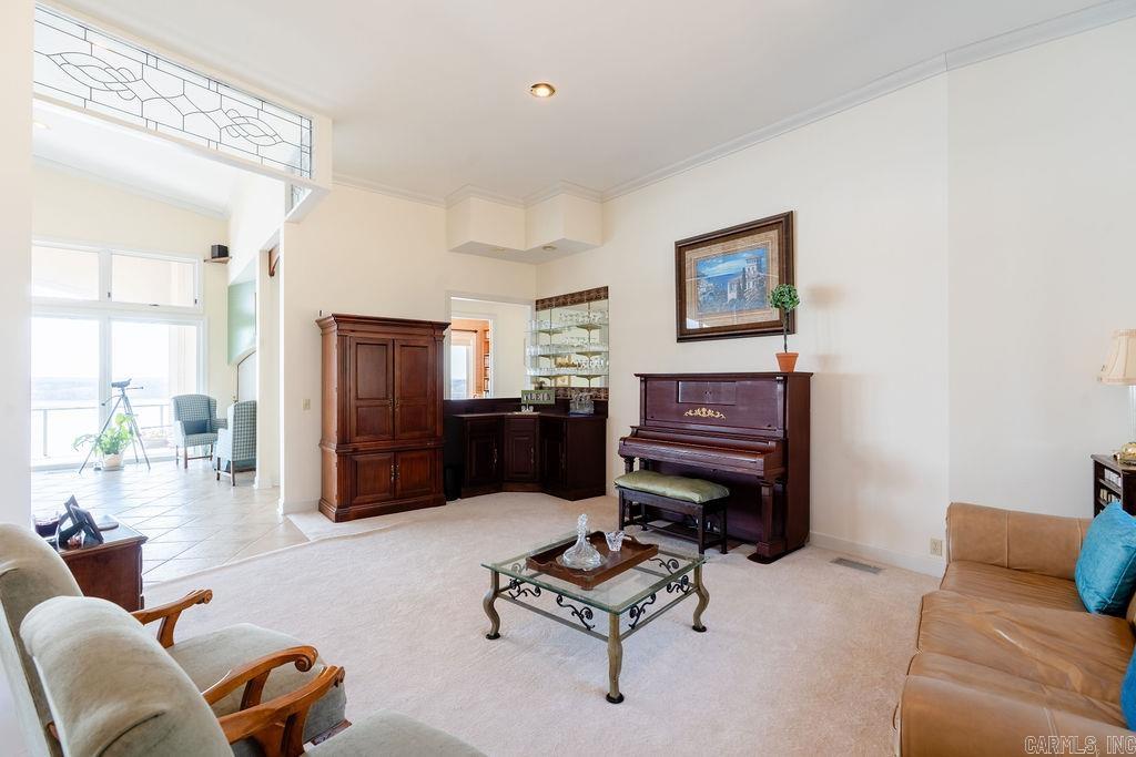 WINDCHASE - Residential