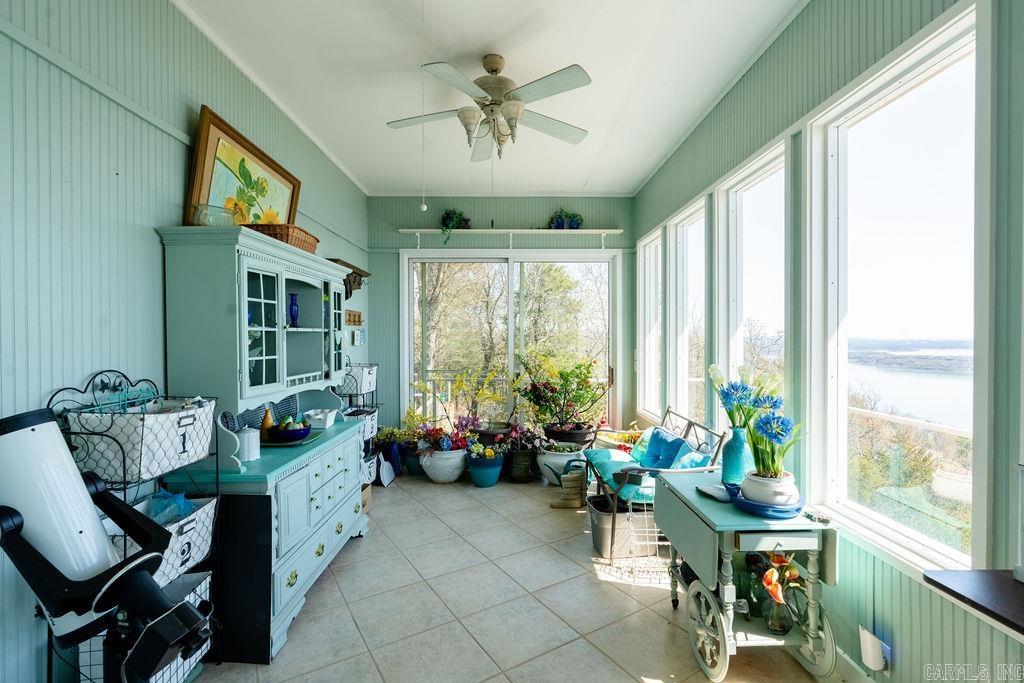 WINDCHASE - Residential