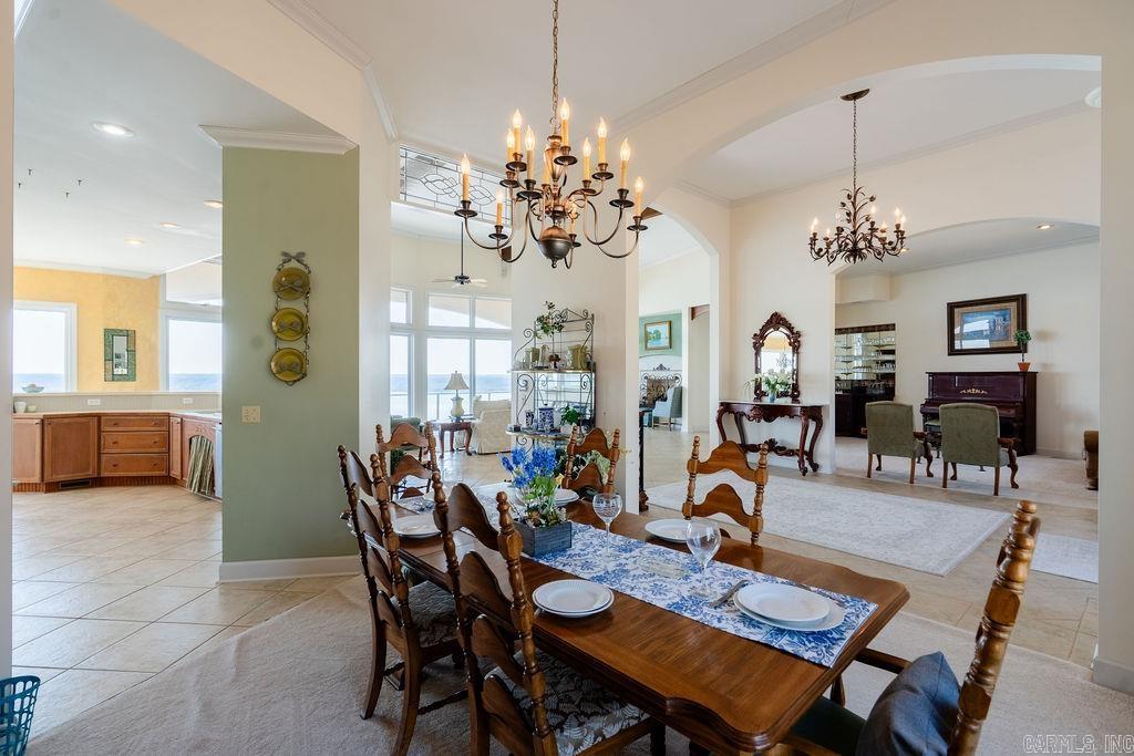 WINDCHASE - Residential