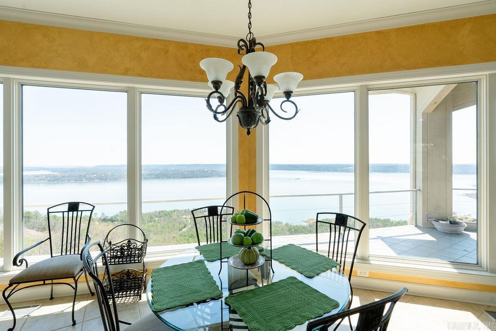 WINDCHASE - Residential