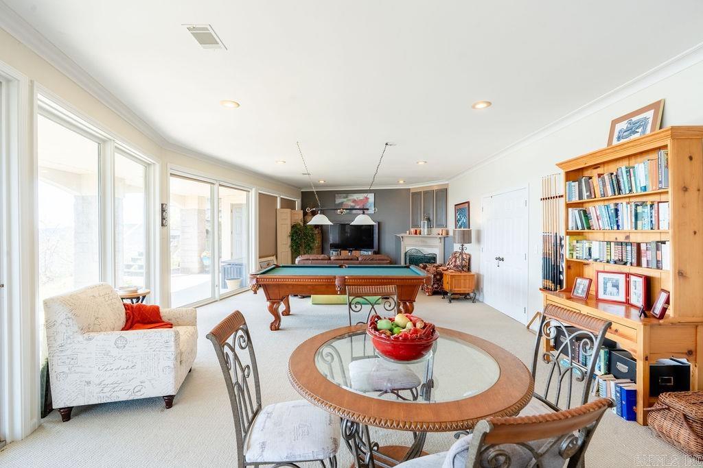 WINDCHASE - Residential