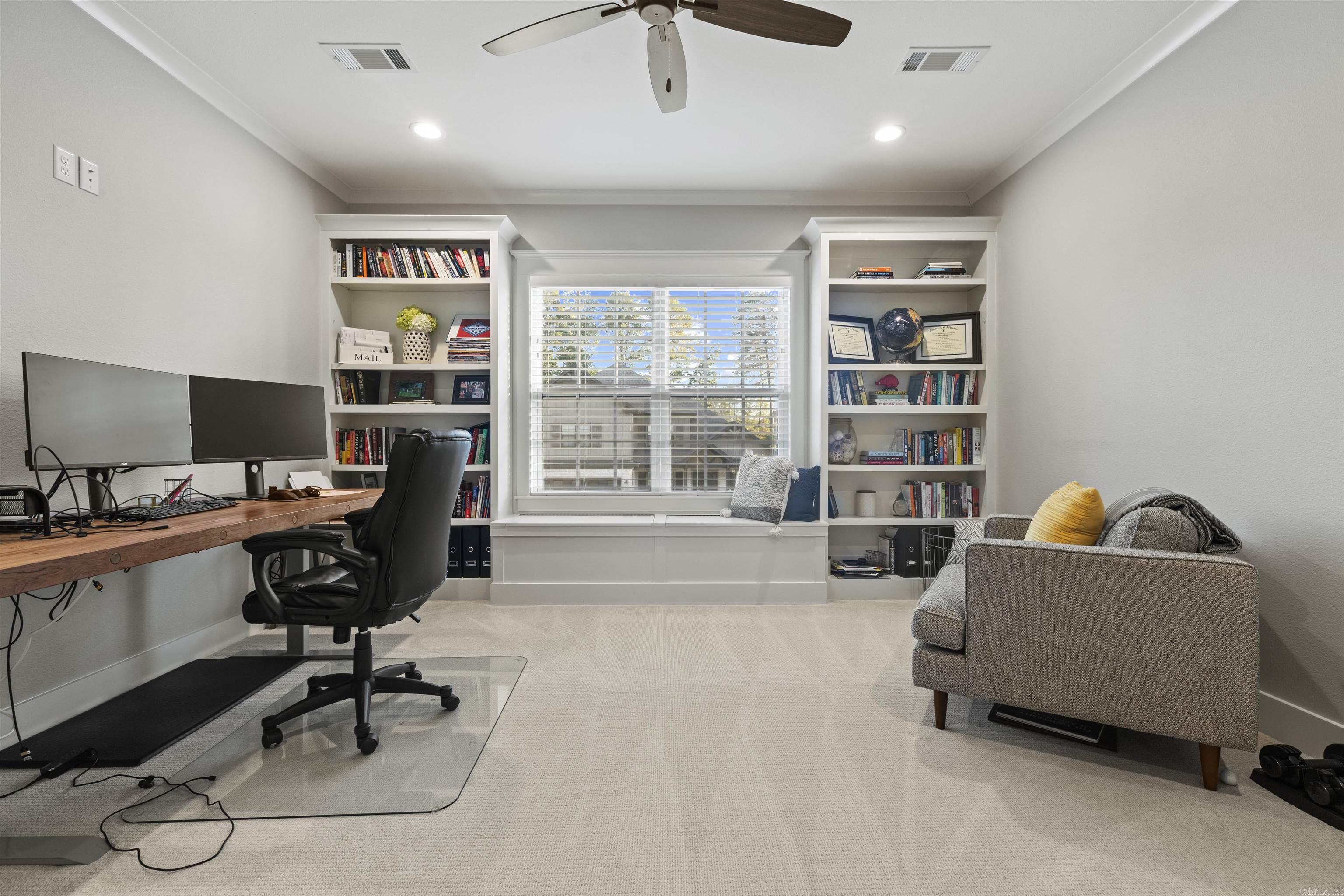 CHENAL VALLEY "ENSBURY PLACE" - Residential