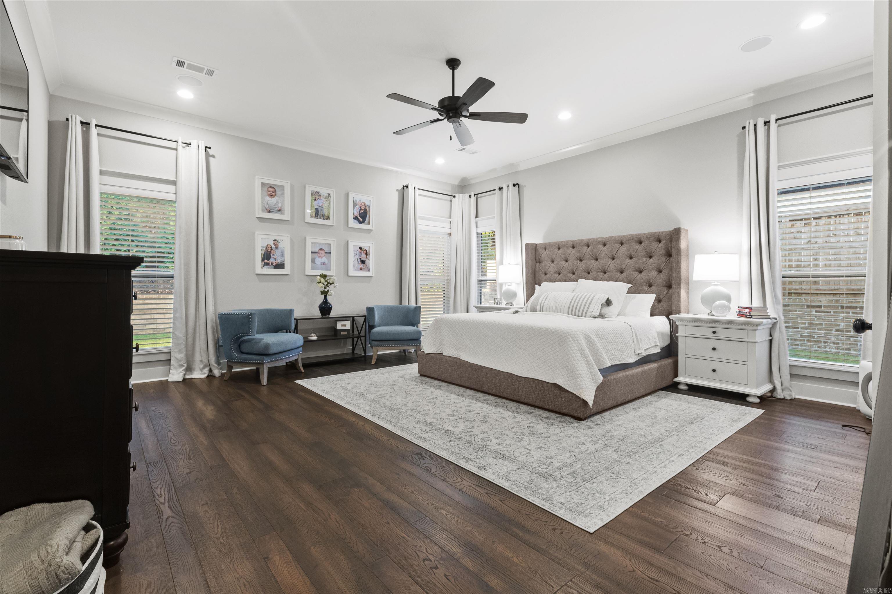 CHENAL VALLEY "ENSBURY PLACE" - Residential