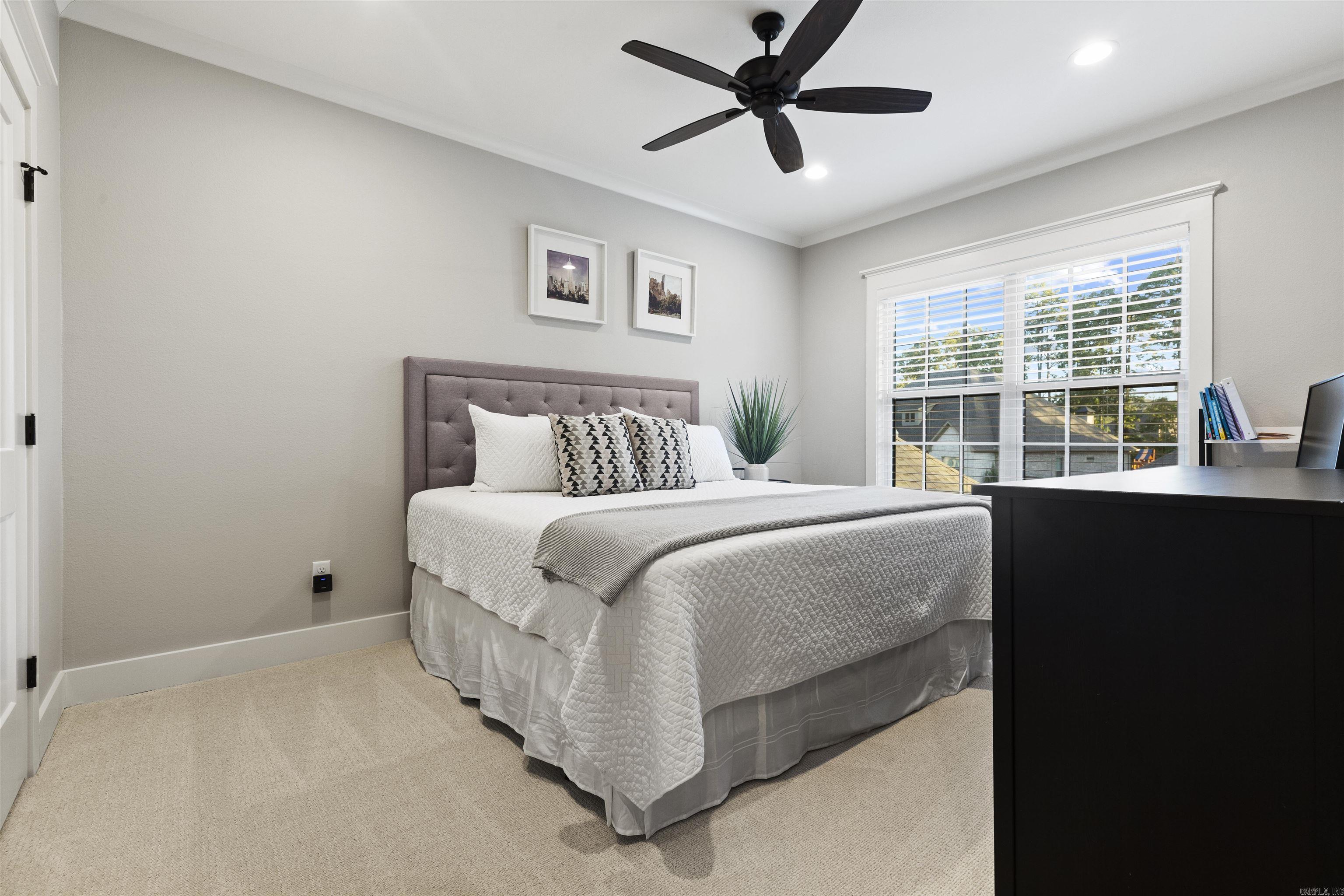 CHENAL VALLEY "ENSBURY PLACE" - Residential