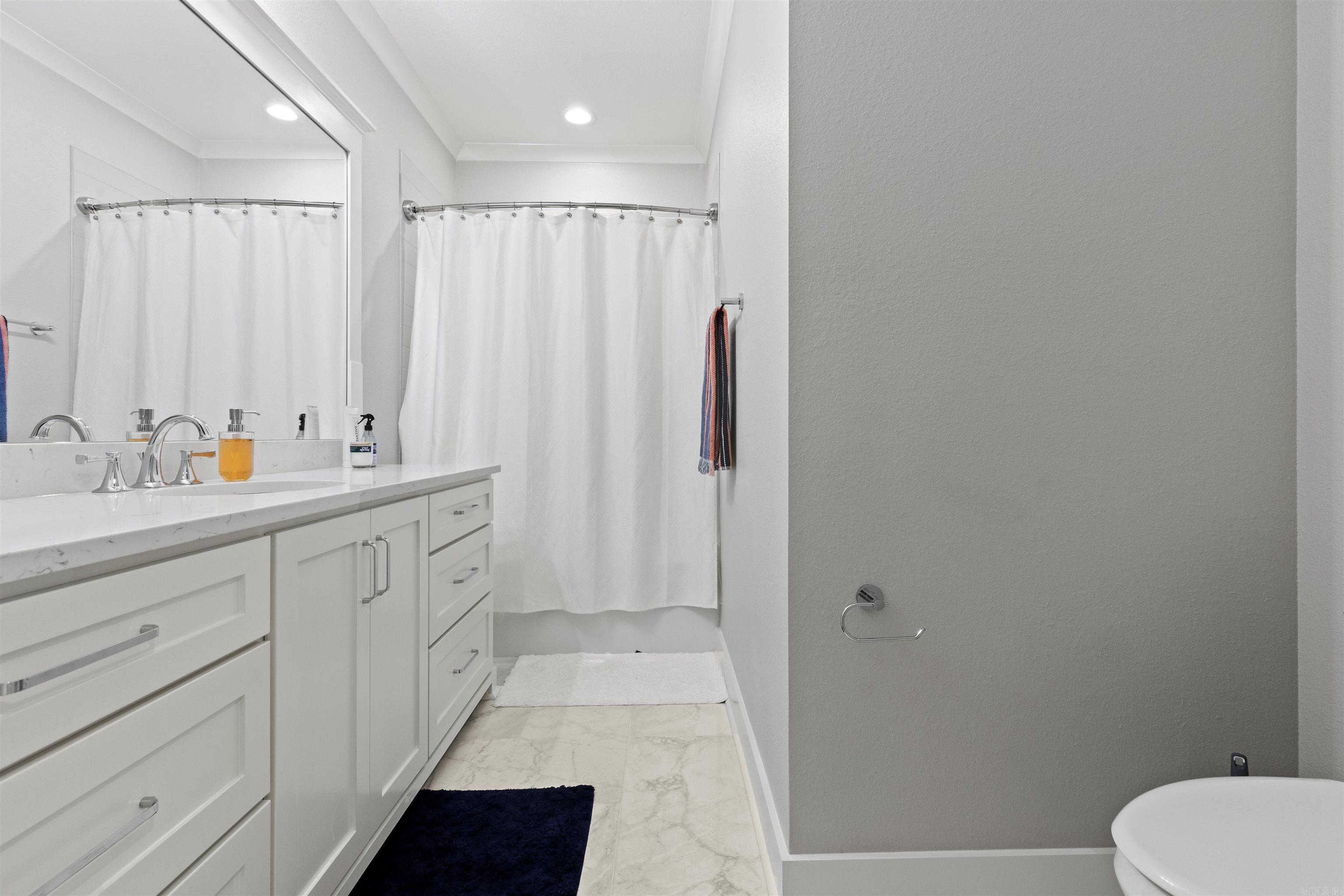 CHENAL VALLEY "ENSBURY PLACE" - Residential