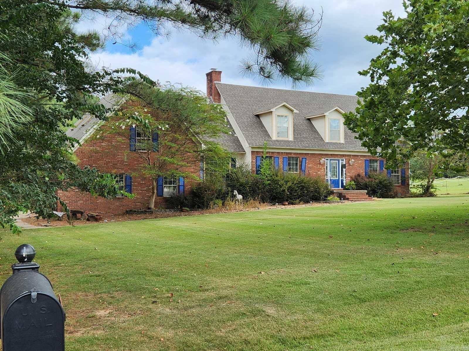 GOLF COURSE ACRES - Residential