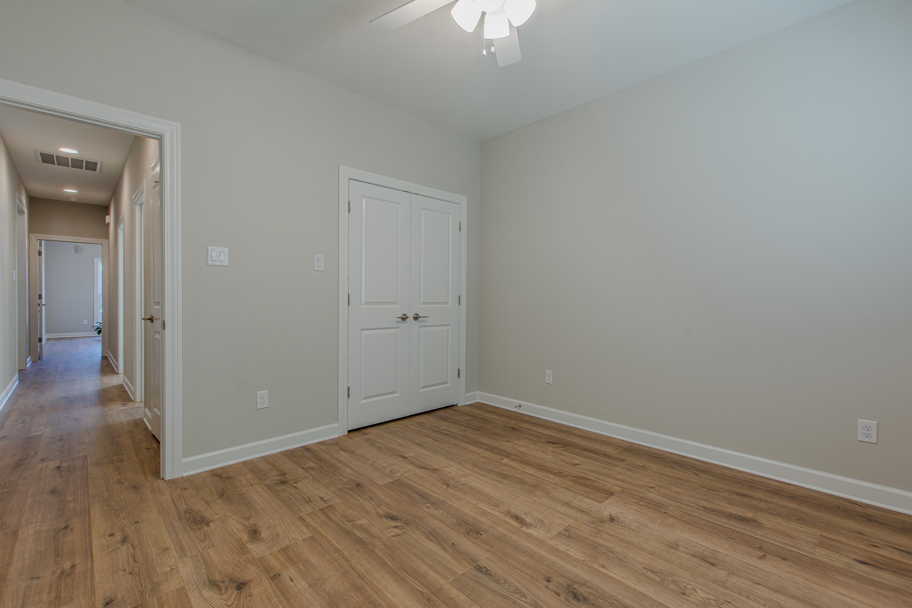 MILLERS GLENN - Residential