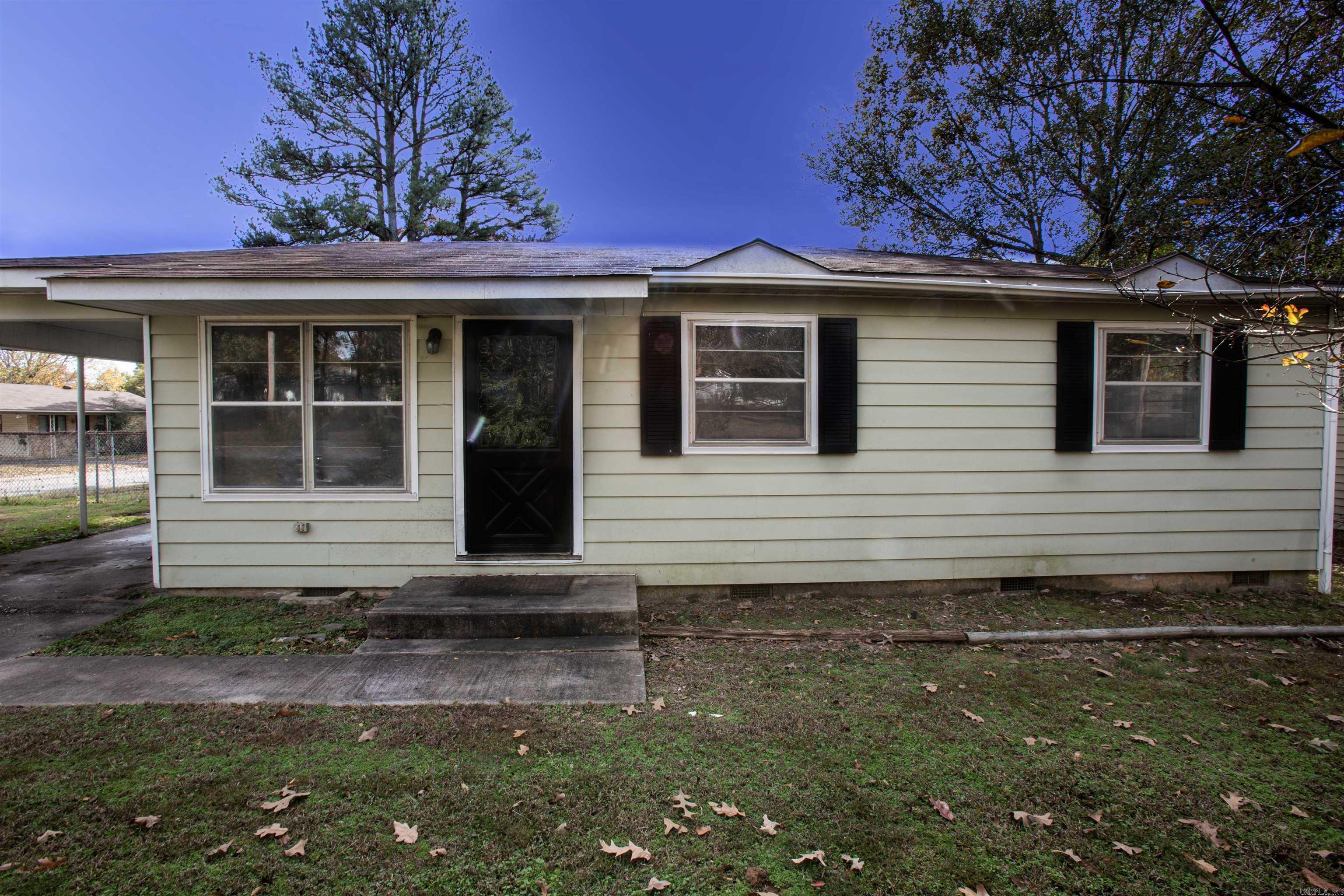Cozy 3BD in Sherwood with convenient access to the interstate without all the noise. Refinished hardwoods in the living room. Kitchen comes equipped with a stove/oven and a refrigerator (we will not supply continued maintenance on refrigerator after move in). Decent size backyard with a covered back patio. This property is managed by Hoffman Team so beware of scammers - we will never ask you to Cashapp us money. The lease for this property is for 18 months to 2 years with a 3% increase after the first year. Income must be 3x the amount of rent. Deposit, first month’s rent, and the $50 administration fee due before move in. This property does not accept section 8.