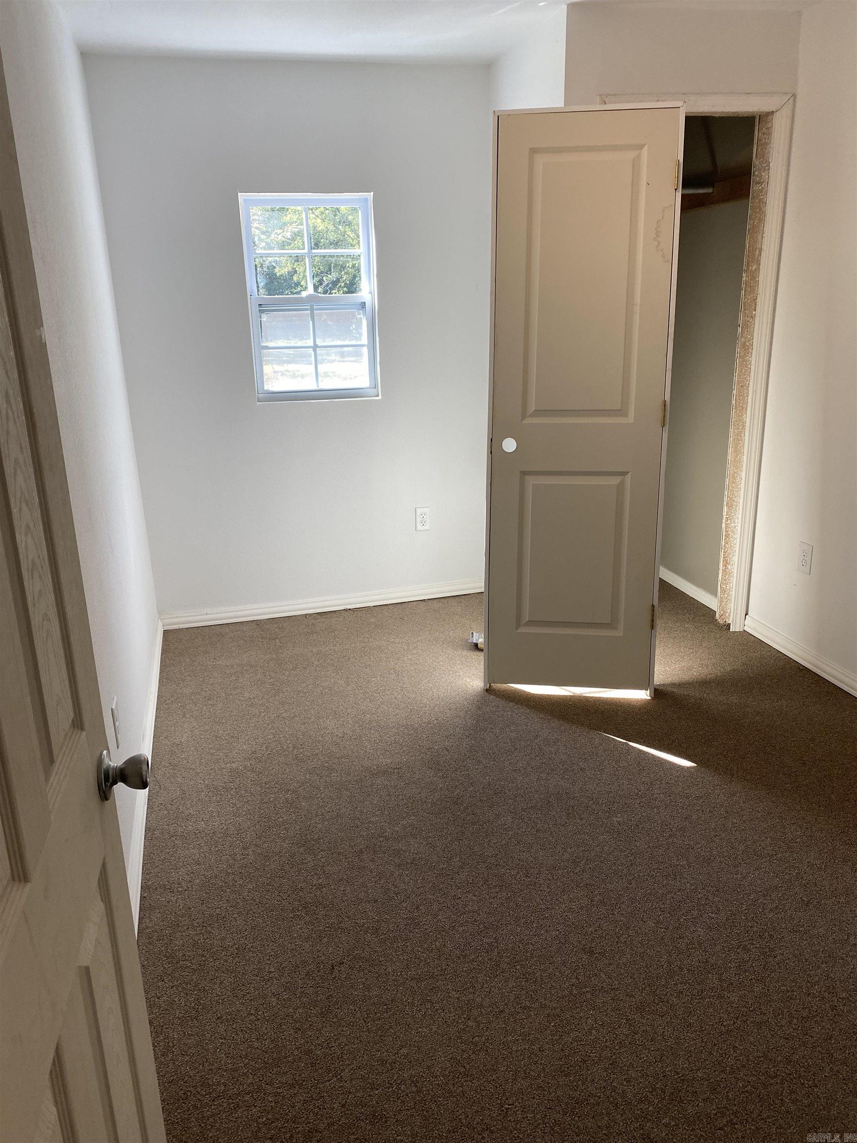 SOUTH HILL - Residential