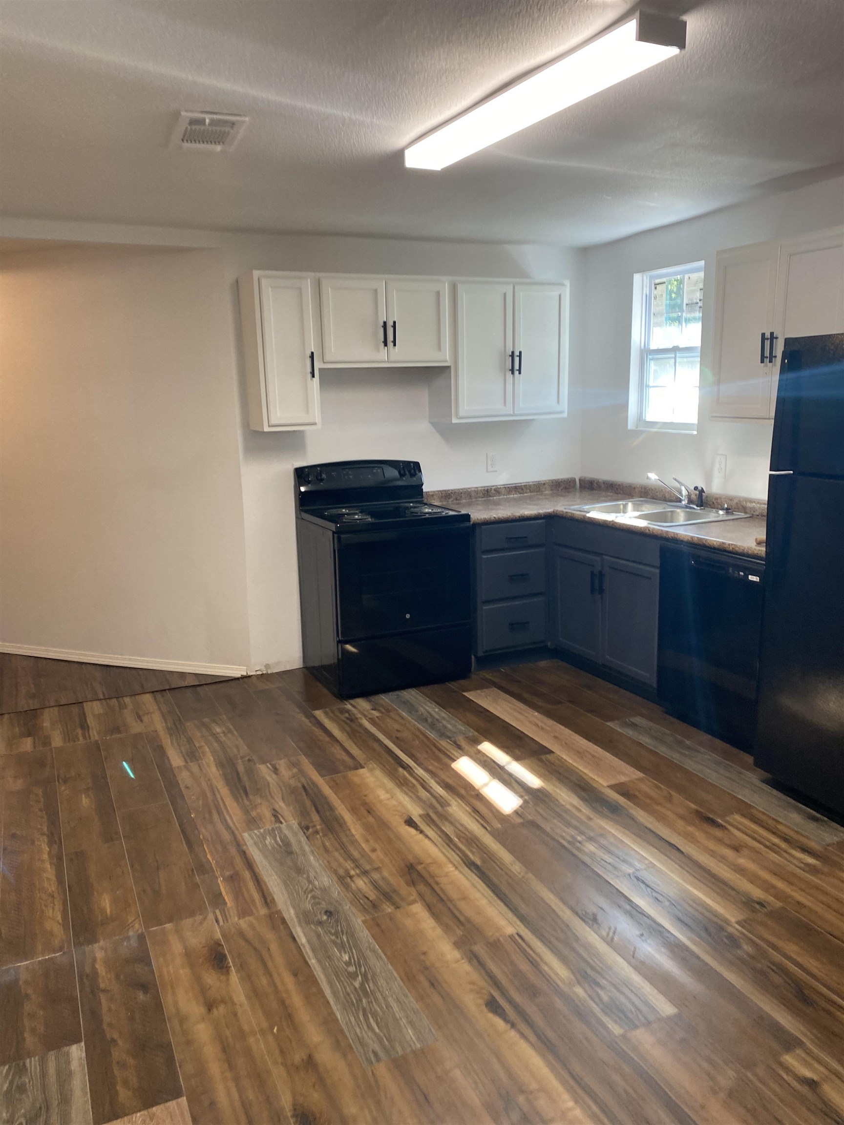 SOUTH HILL - Residential