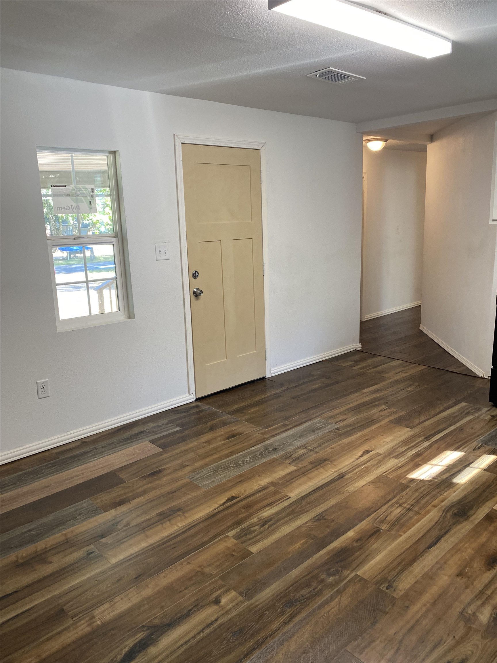 SOUTH HILL - Residential