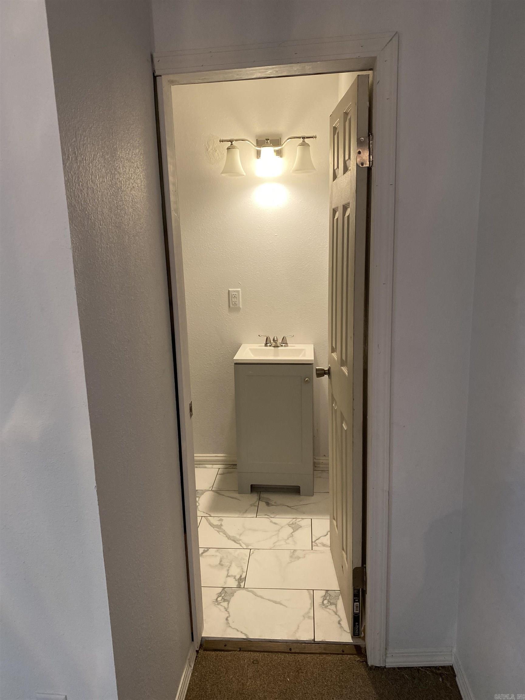 SOUTH HILL - Residential