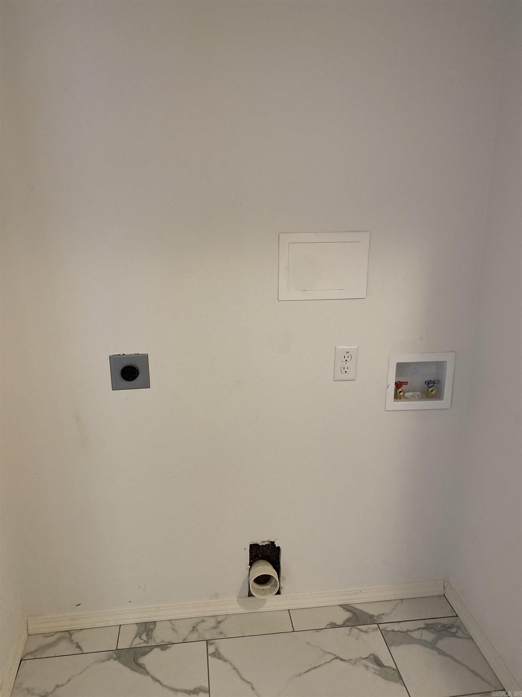 SOUTH HILL - Residential